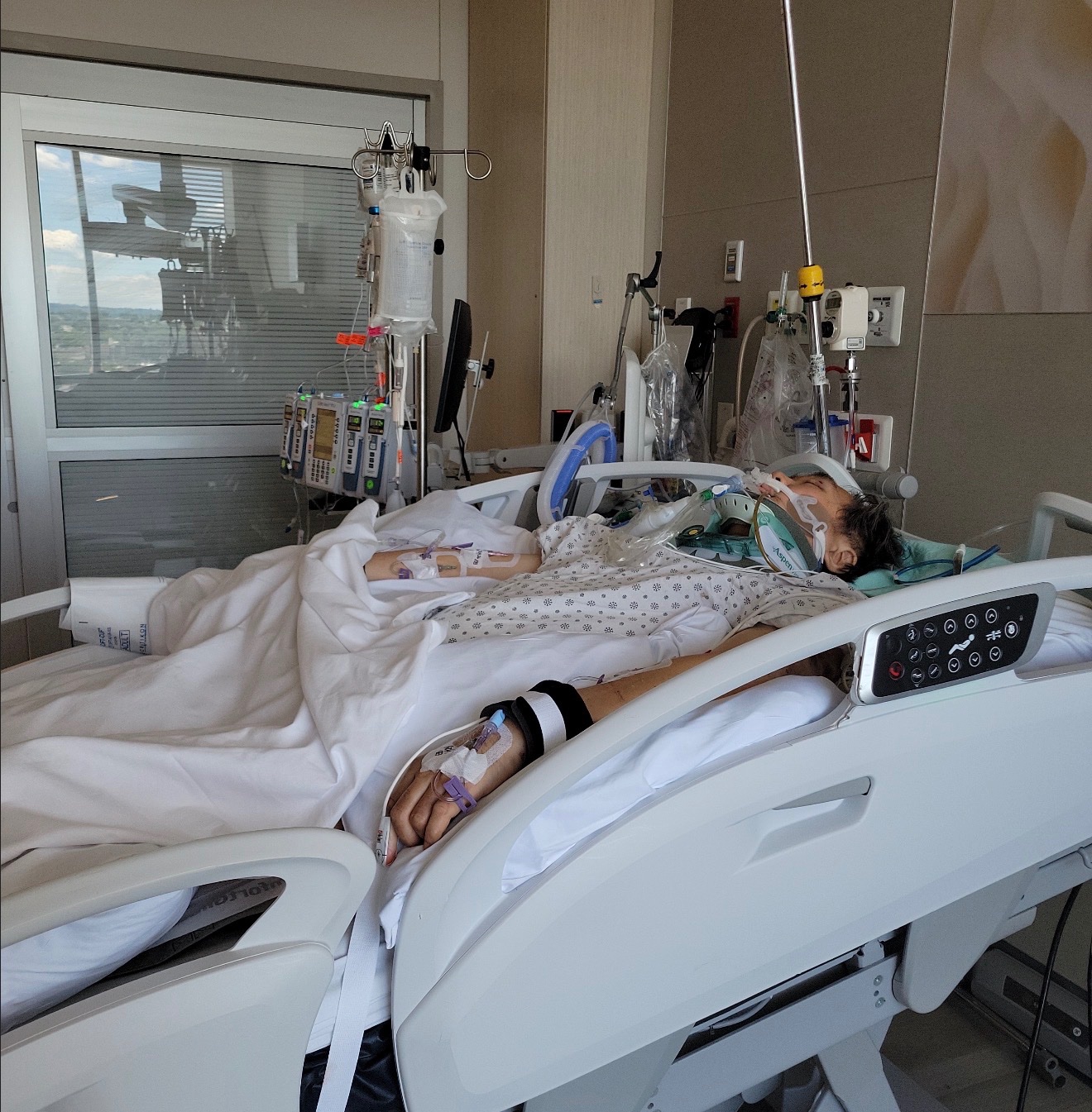 Support the Kim Family During This Difficult Time campaign photo, 2 of 6