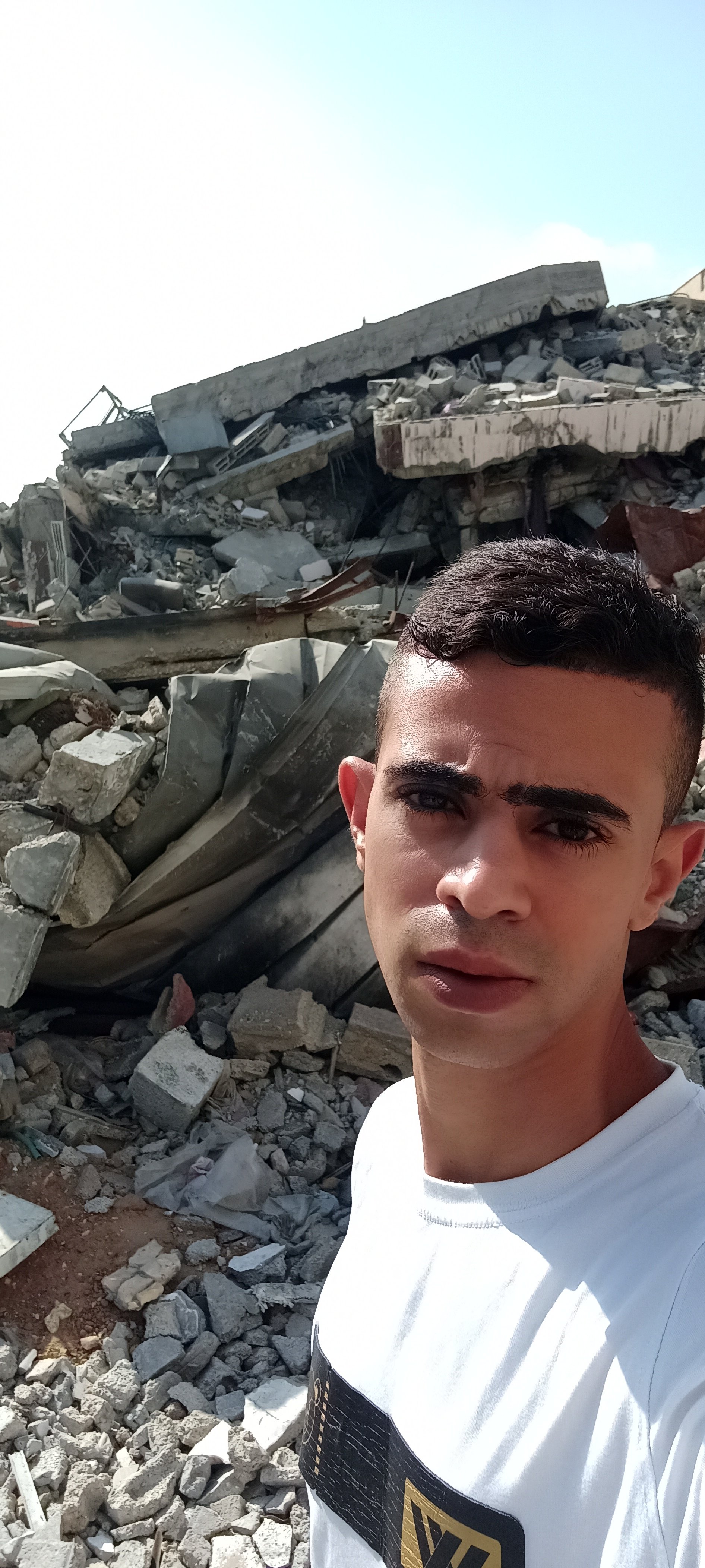 Help Masoud's Family Survive the Humanitarian Crisis in Gaza campaign photo, 4 of 8