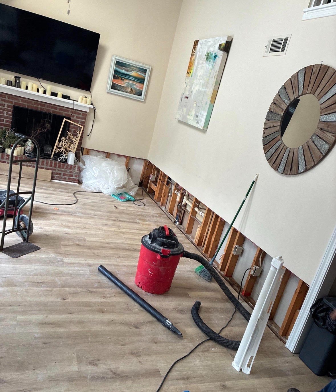 Help Sean Illing's Family Rebuild After the Flood campaign photo, 4 of 8