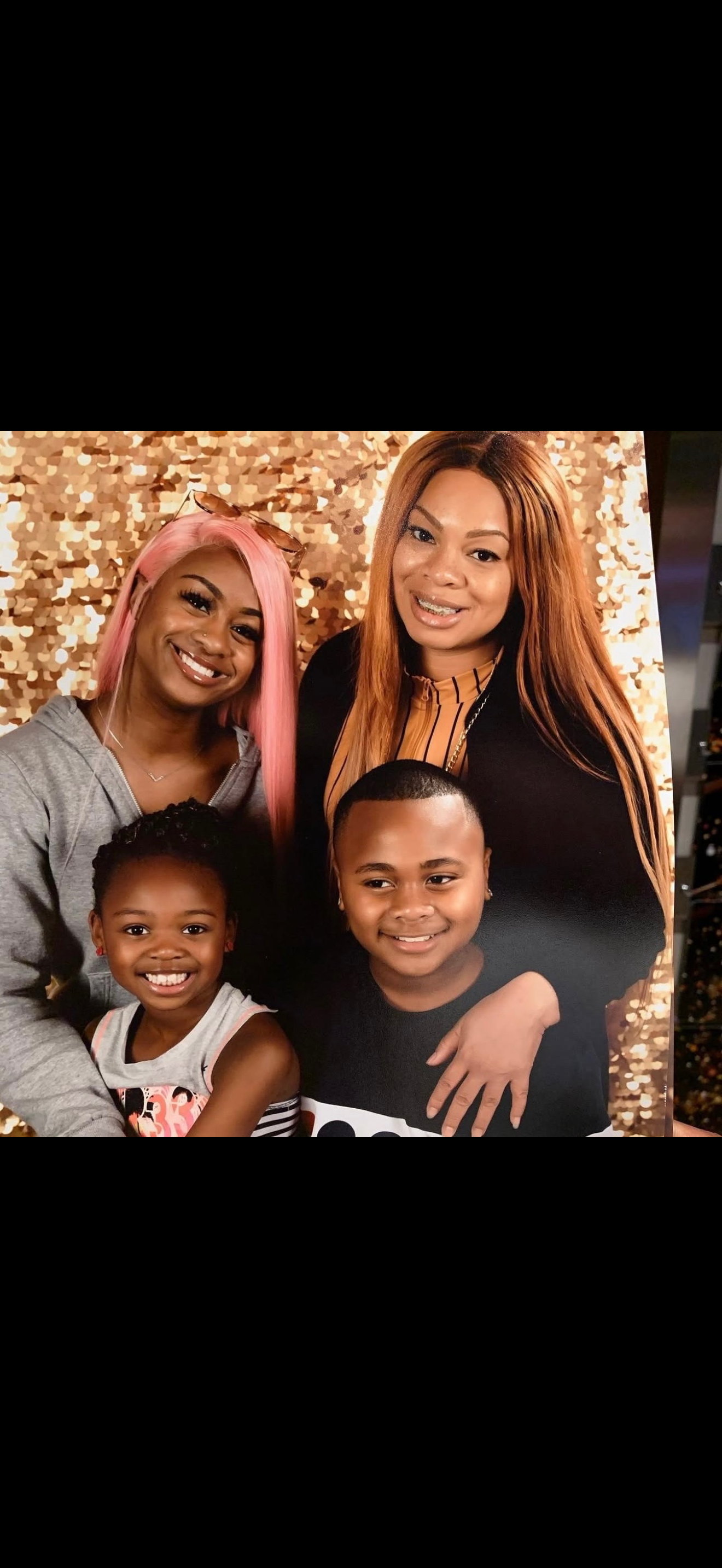 Support for Nicole Grayson’s Funeral and Family campaign photo, 6 of 8