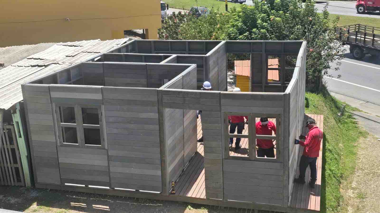 Proyecto Renacer Venezuela: Reconstruyendo hogares campaign photo, 6 of 6