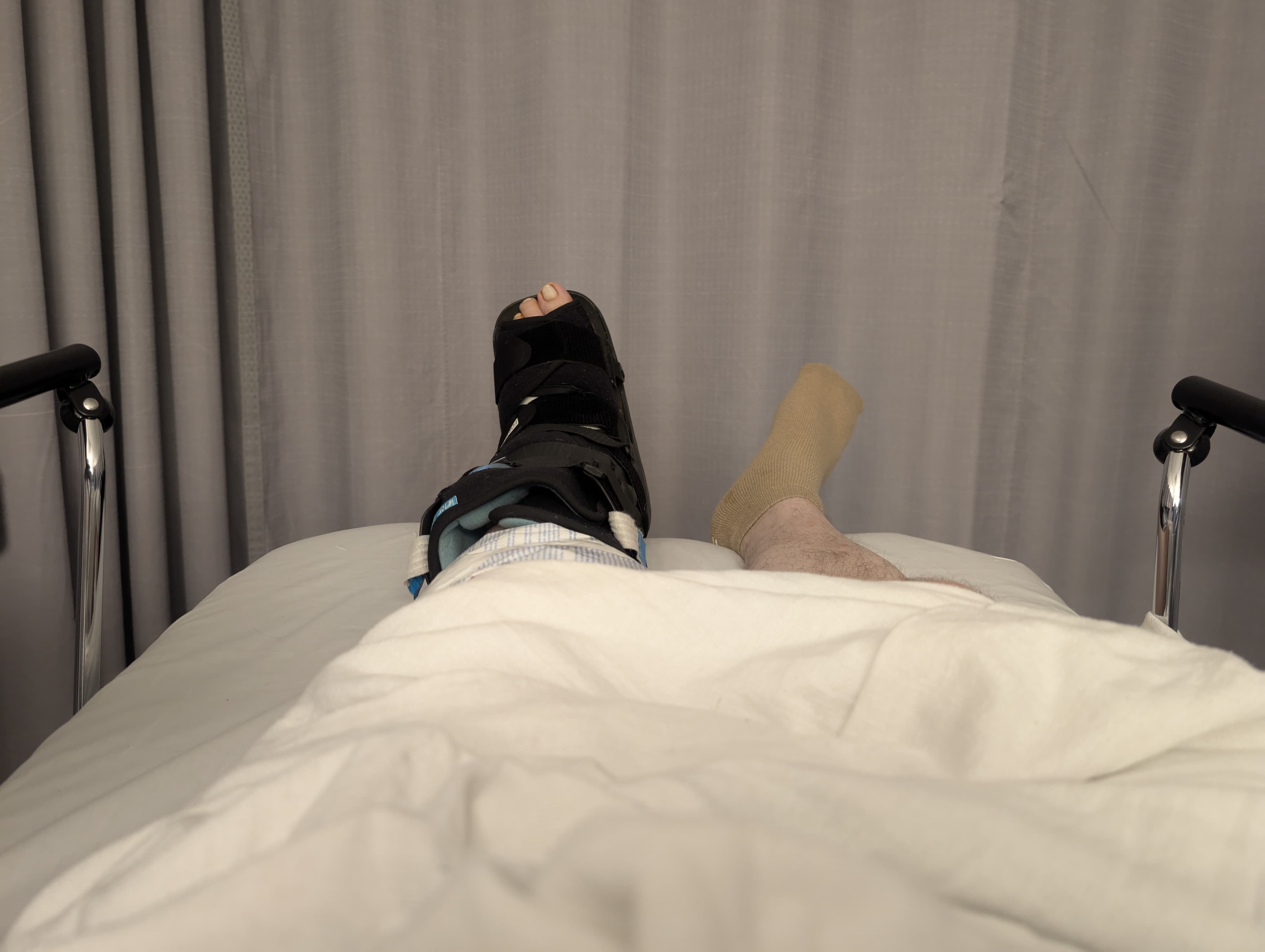 i broke my leg & need a hand campaign photo, 6 of 7