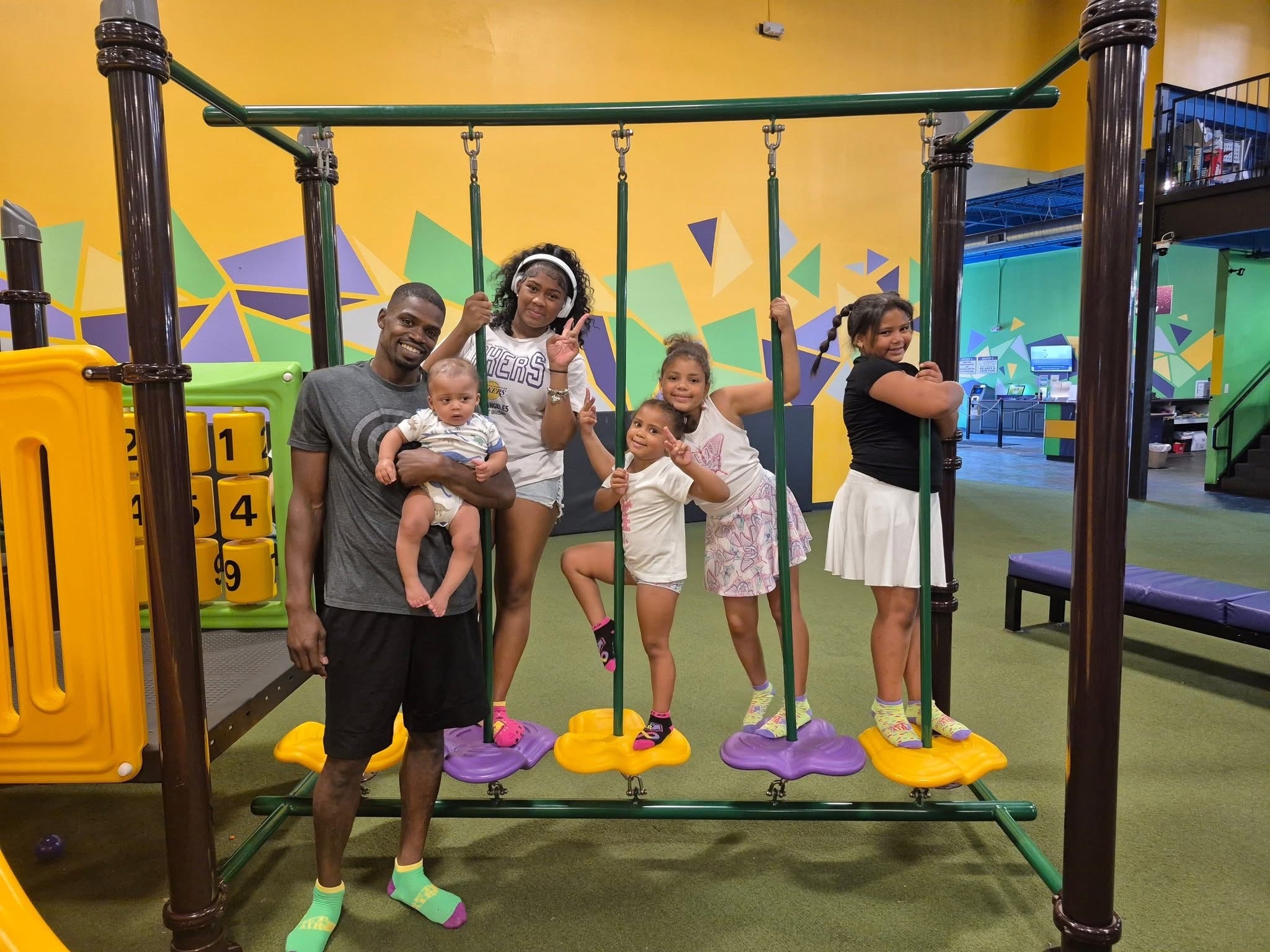 Help Support Reggie, Jackie & Family During Health Emergency campaign photo, 6 of 8