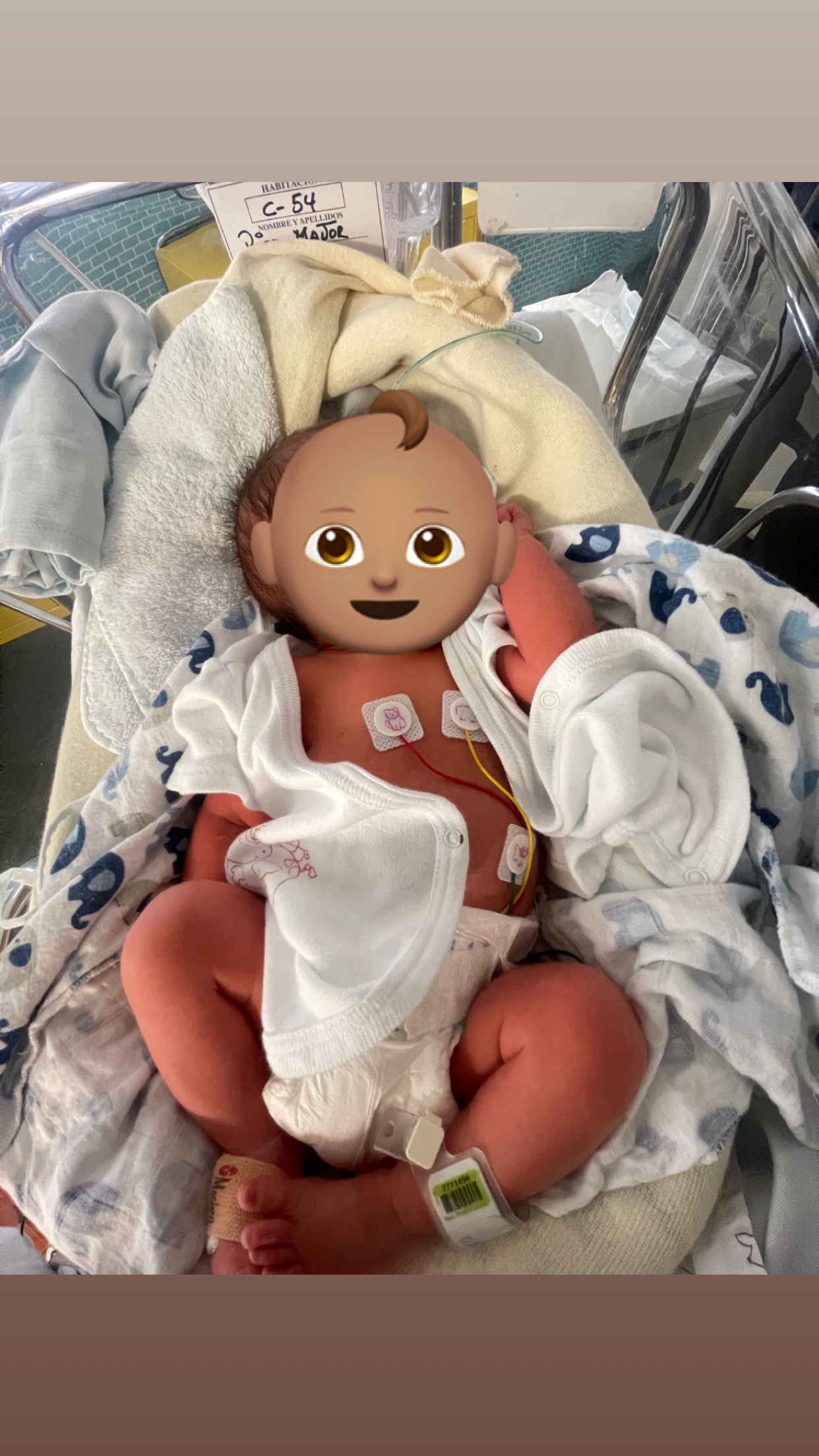 Help support baby Rico and family to get home to the uk! campaign photo, 4 of 5