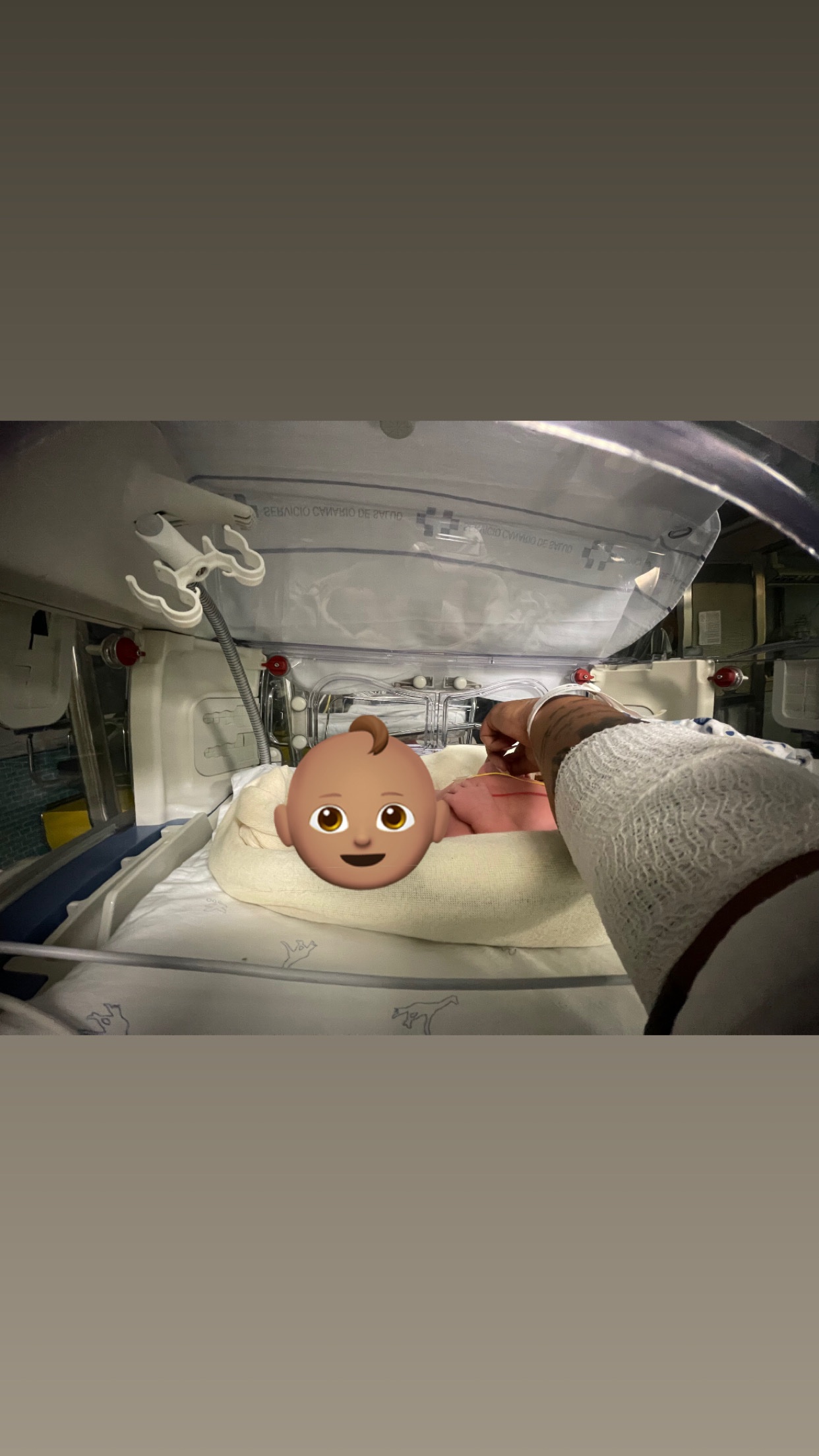 Help support baby Rico and family to get home to the uk! campaign photo, 2 of 5