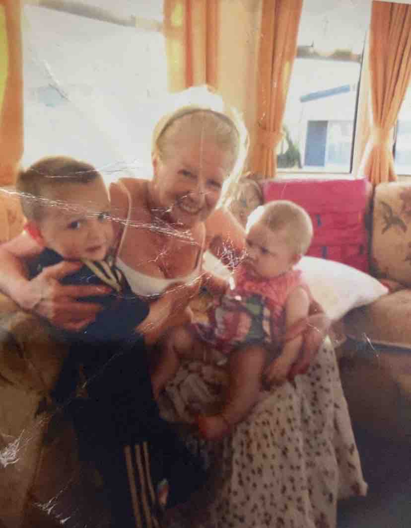 Kids lost dad and nan on the same day campaign photo, 10 of 13