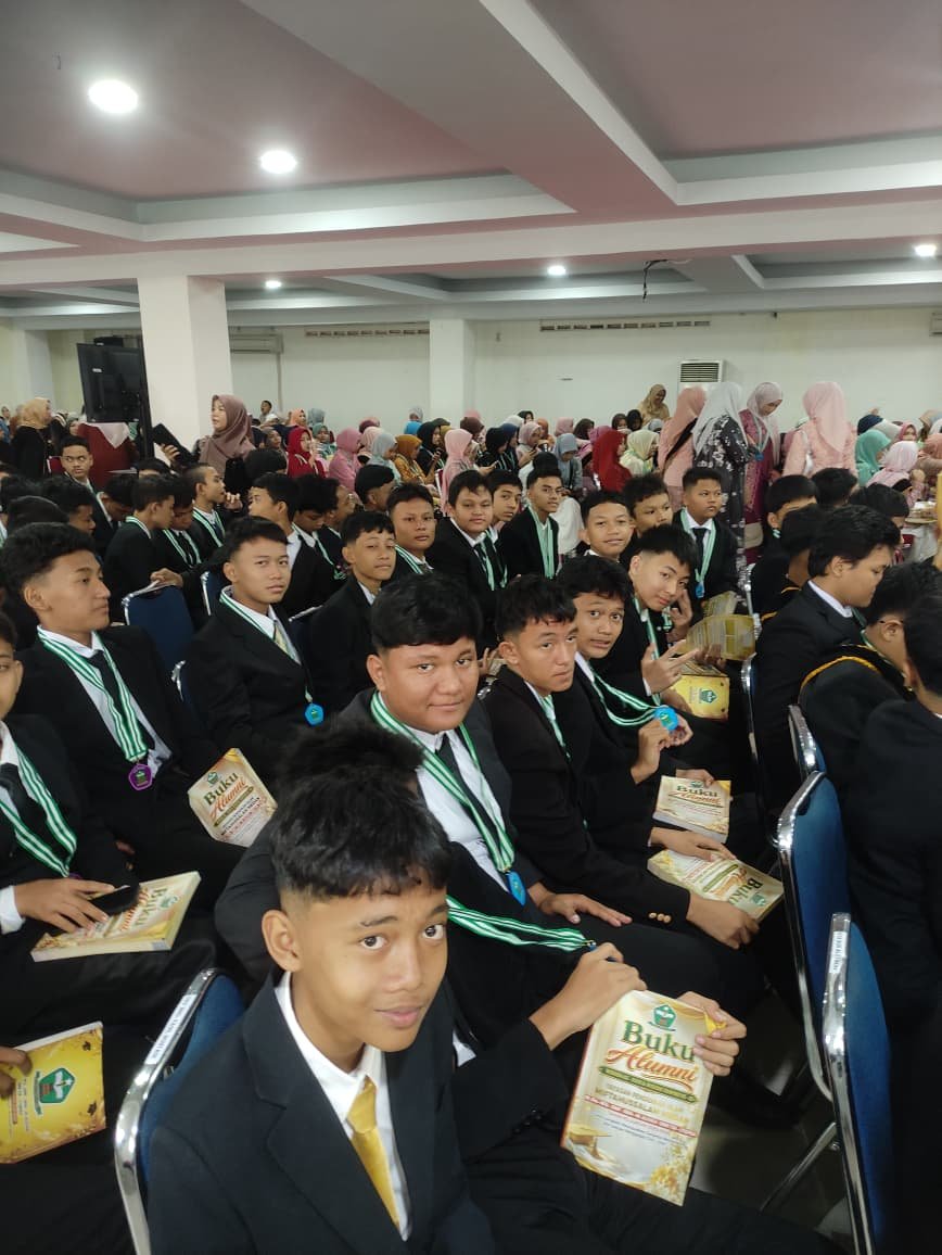 Help an impoverished student continue his education campaign photo, 6 of 7