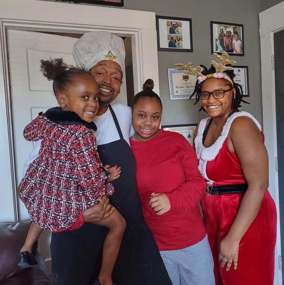 Support for Otis Shavers' Family campaign photo, 2 of 8