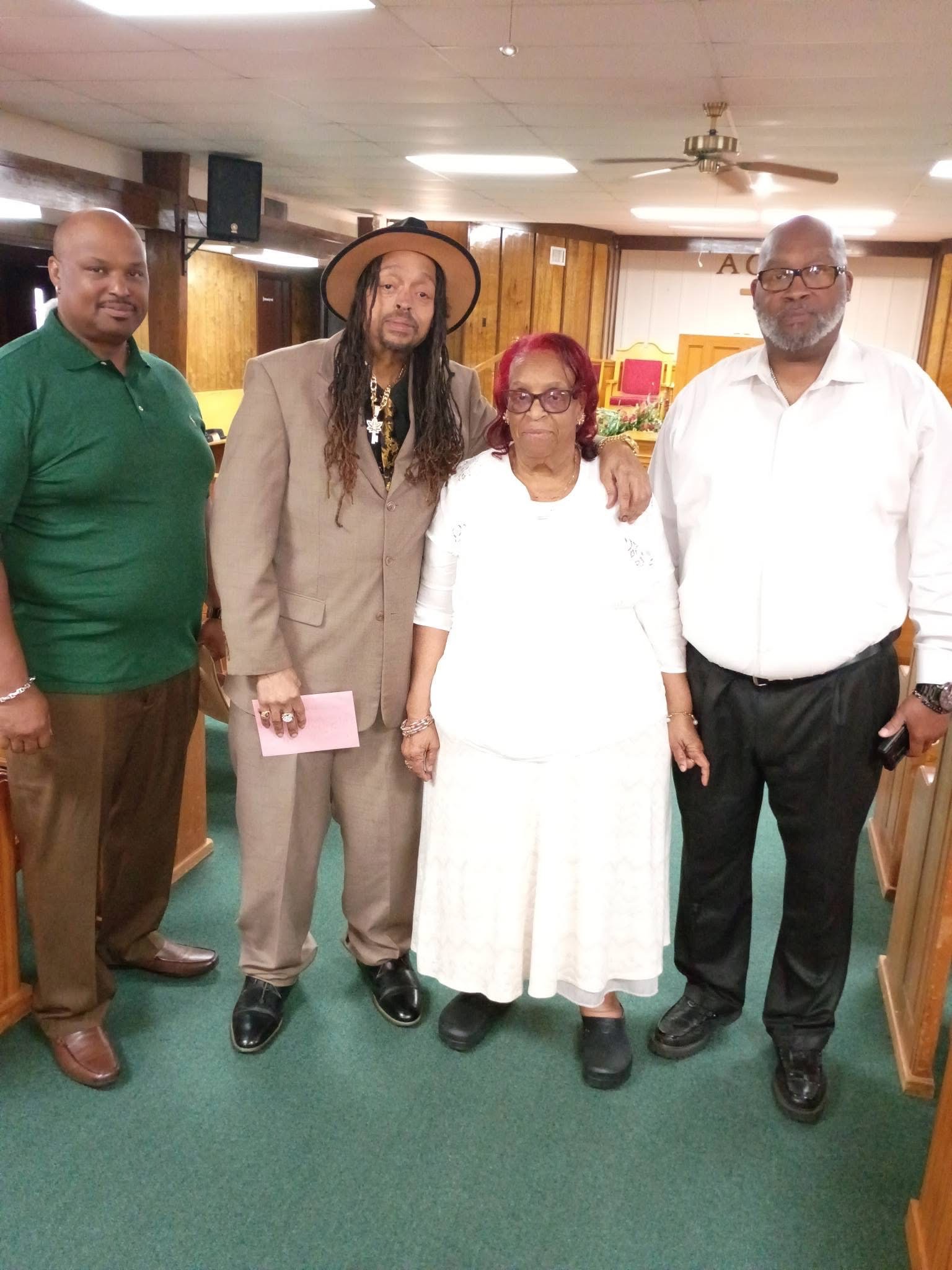 Support for Otis Shavers' Family campaign photo, 5 of 8
