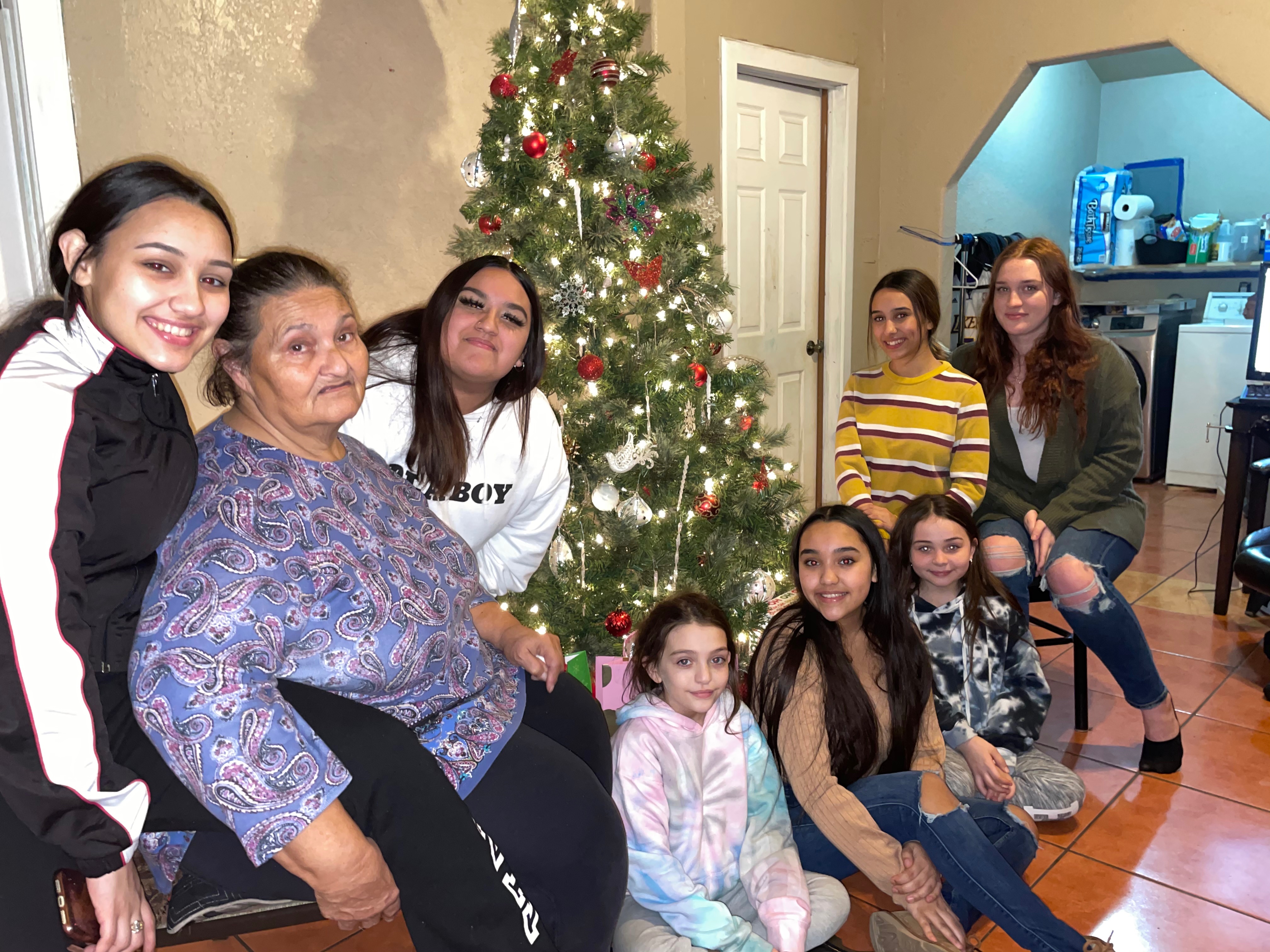 Gisella Luna  A Loving Farewell for Ann Luna gofundme donation