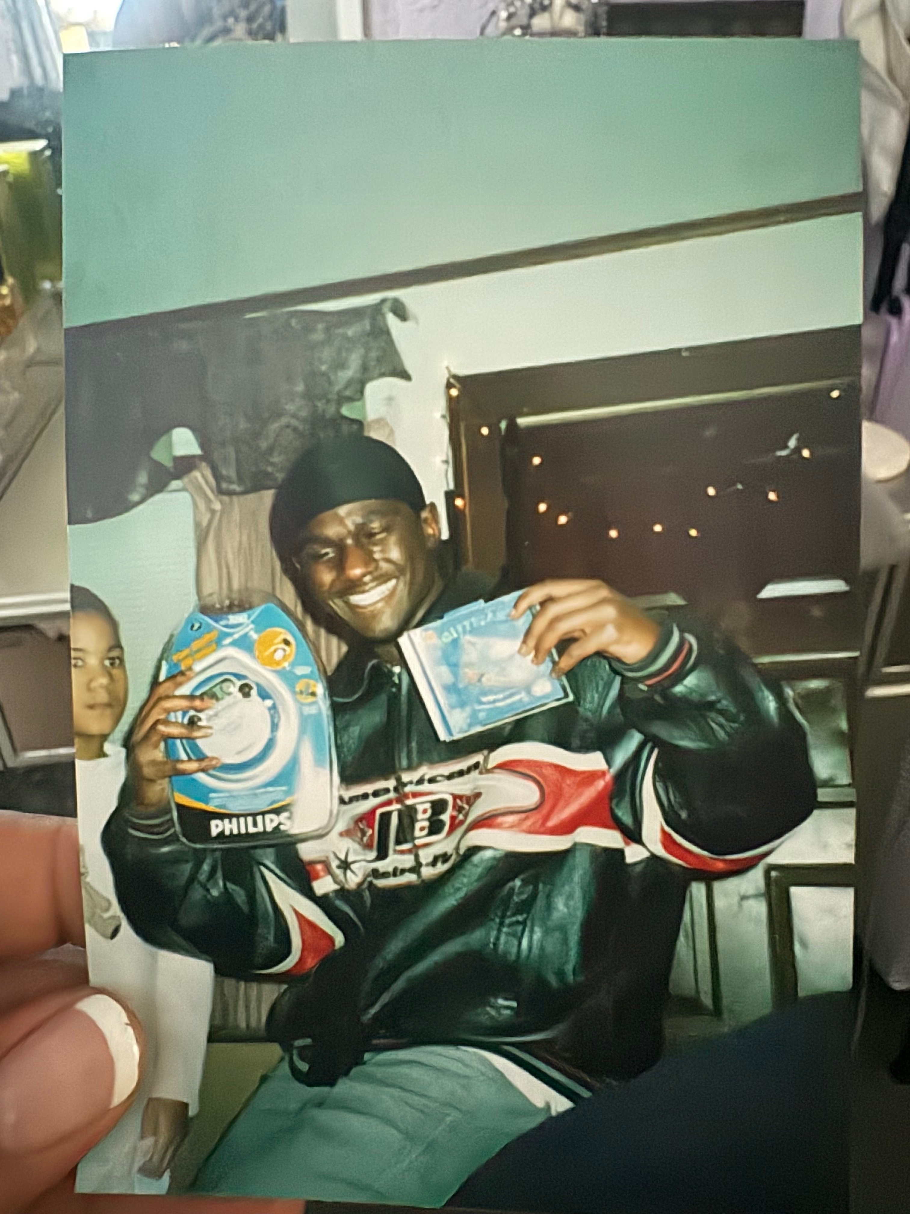 Somya Mirville  Support Shawn Williamson’s Funeral and Memorial gofundme donation
