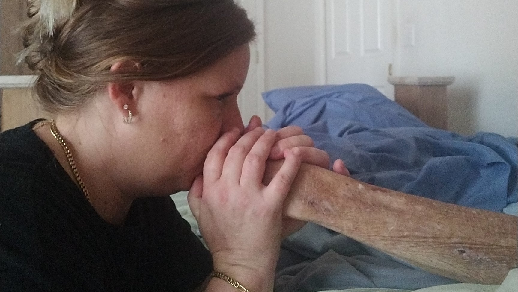Jessica Lynch - Help Jessica Cover Her Father’s Cremation Costs