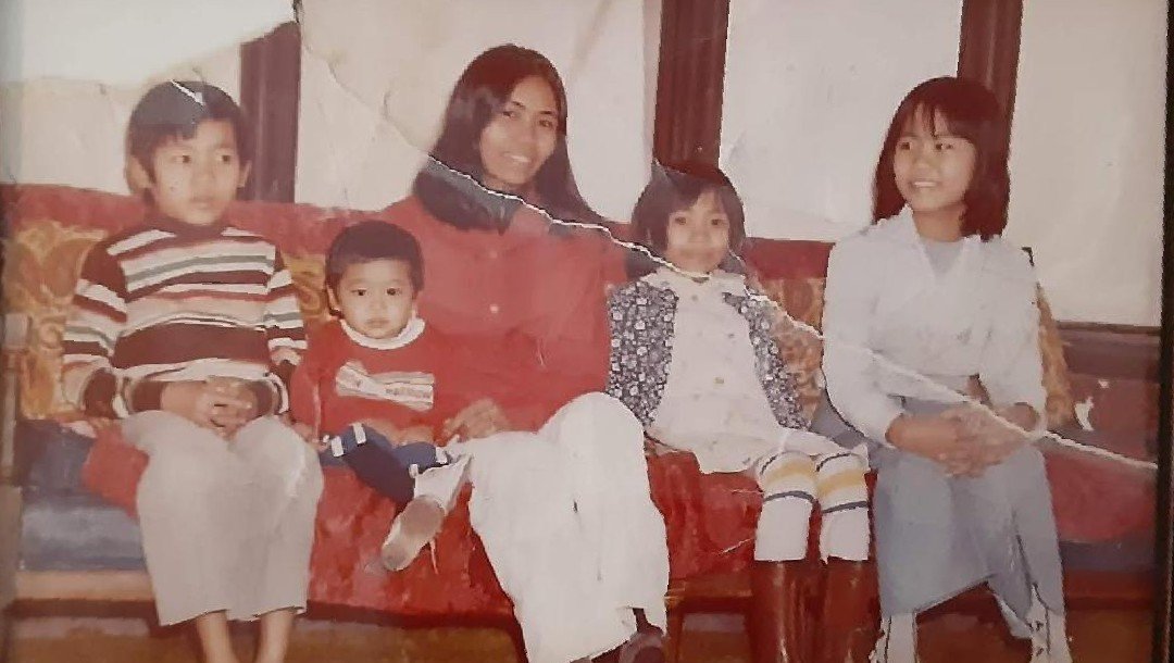 Rich Le - Laying Mama Le To Rest