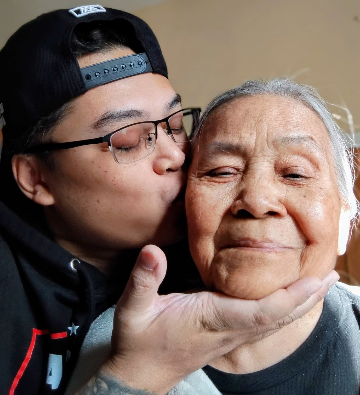 Rich Le  Laying Mama Le To Rest gofundme donation