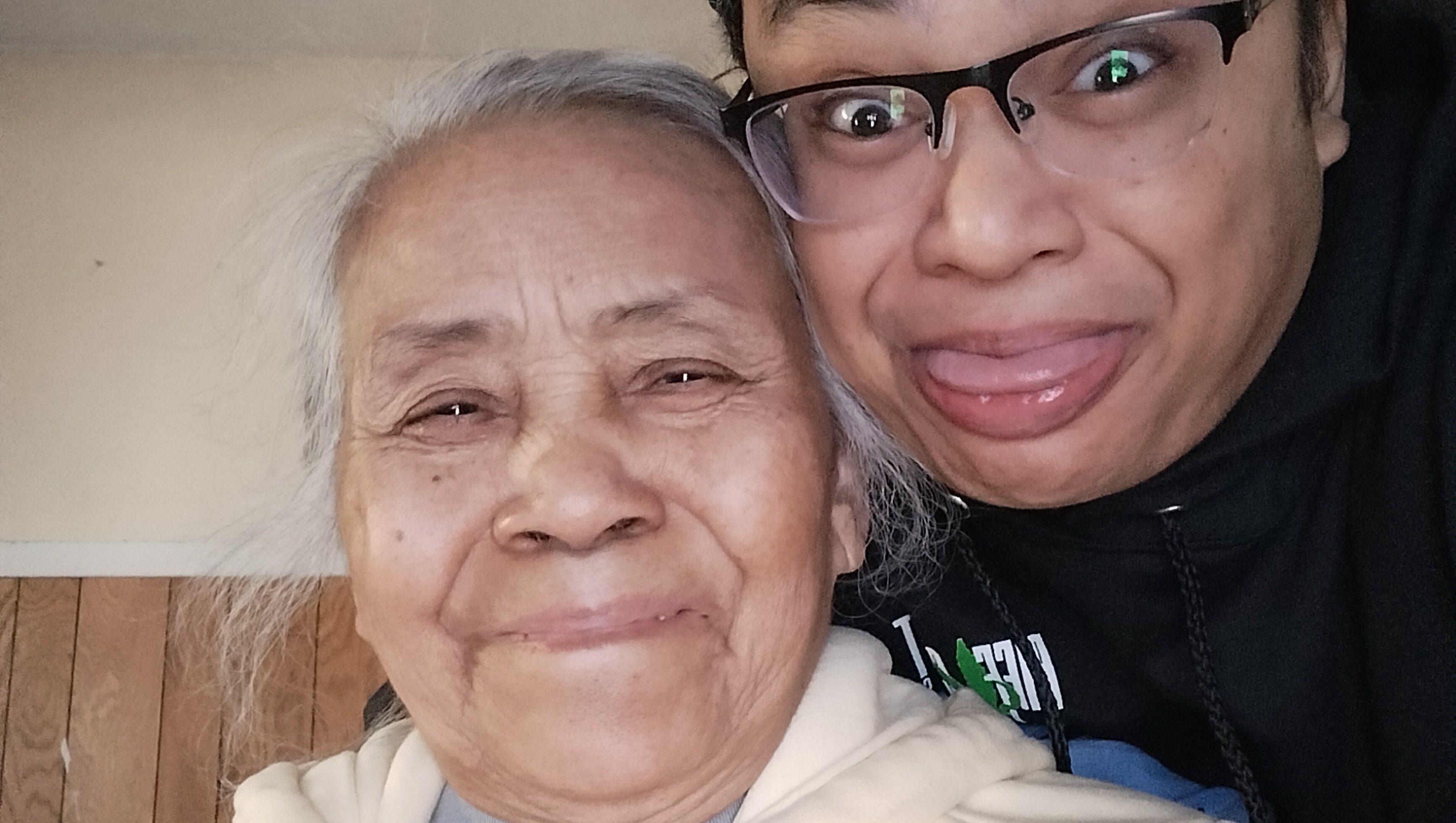 Rich Le  Laying Mama Le To Rest gofundme donation