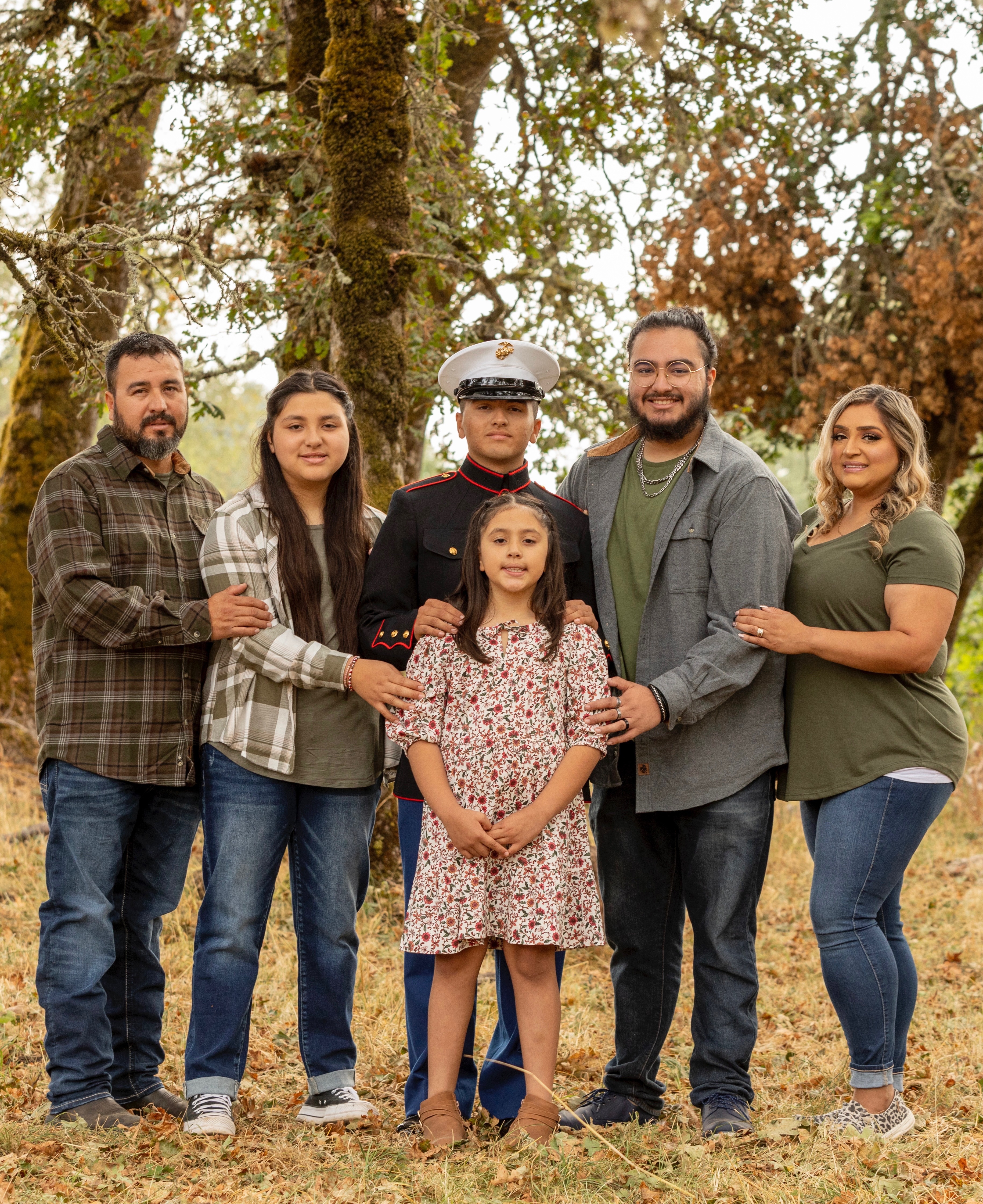 Support for Julian Hernandez’s family campaign photo, 2 of 7