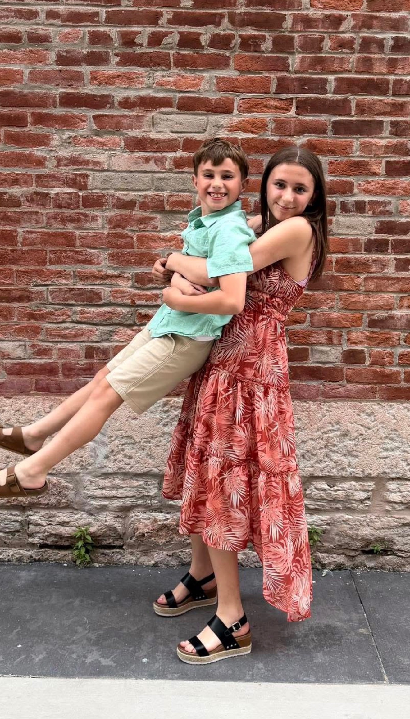Family facing hardship for eight year-old burn victim campaign photo, 2 of 5