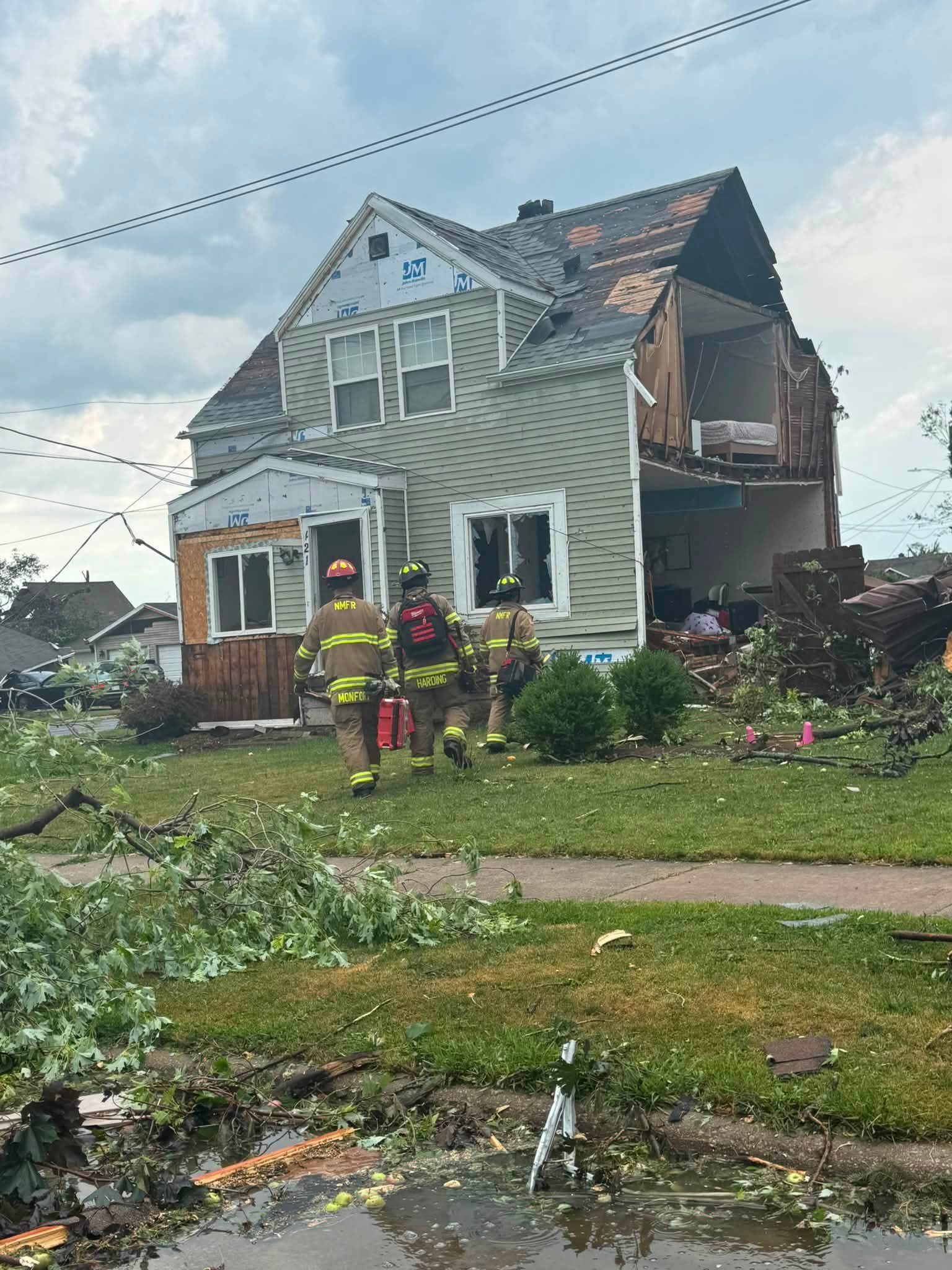 Help Nick & Hannah Rebuild After Tornado campaign photo, 5 of 7