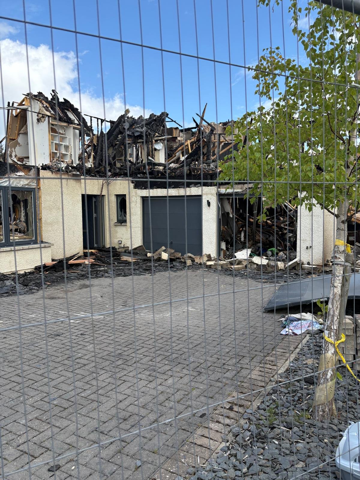 Agnieszka, Peter, Natalie & Jessica - Devastating House Fire campaign photo, 2 of 4