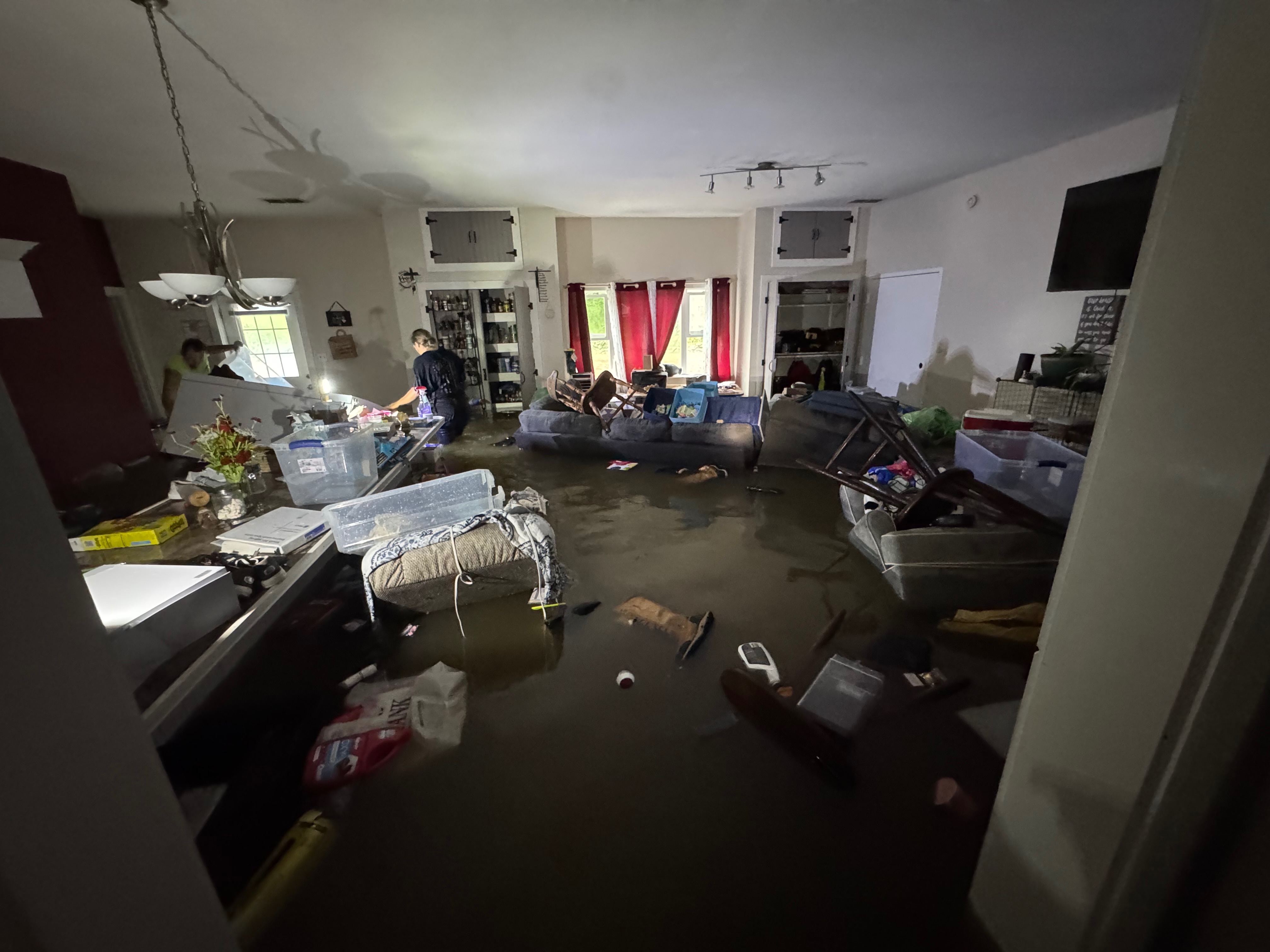 Support Our Selfless Mom After Unexpected Flood Loss campaign photo, 4 of 7