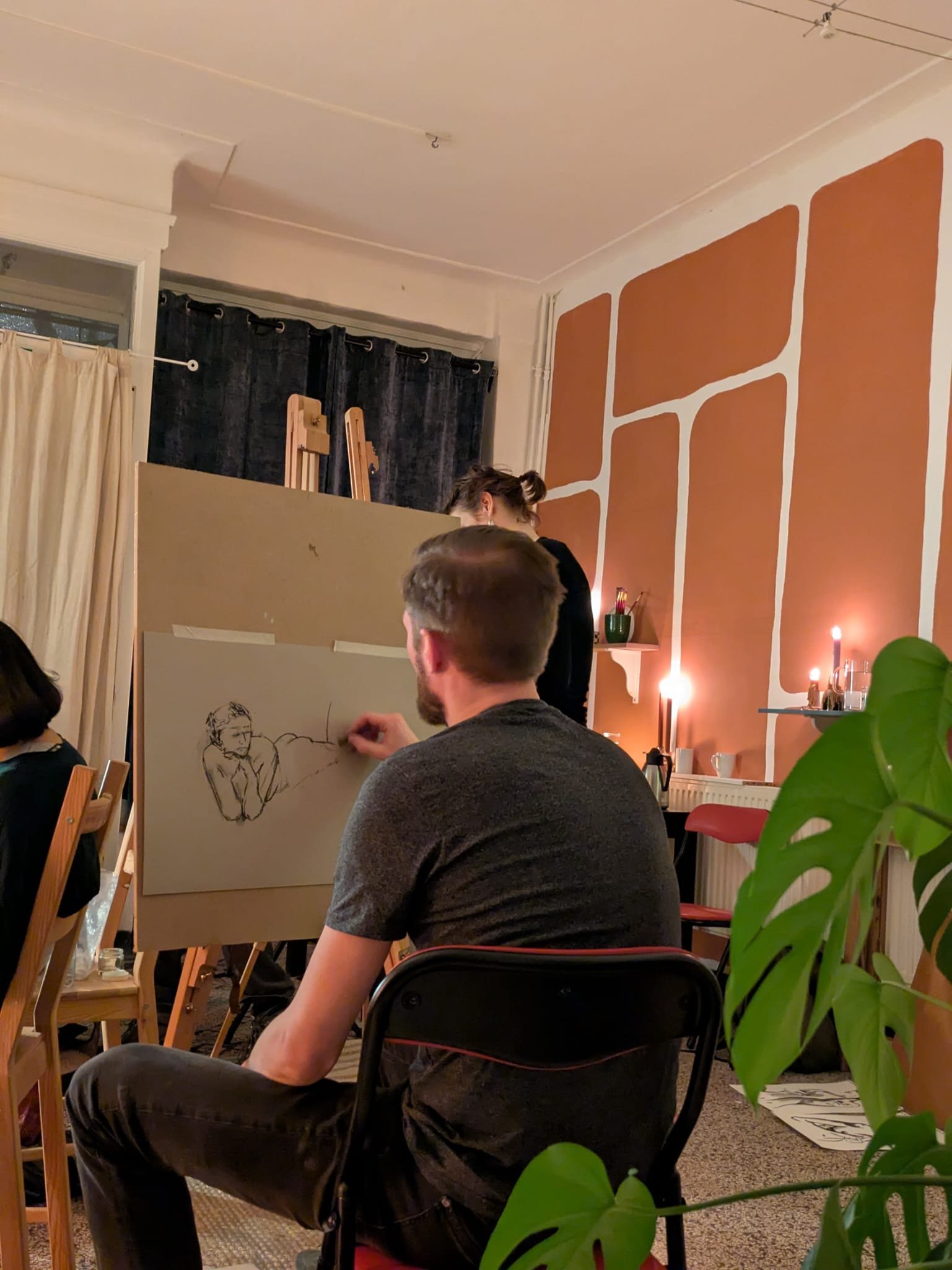 Steun het gezelligste atelier voor modeltekenen! campaign photo, 4 of 5