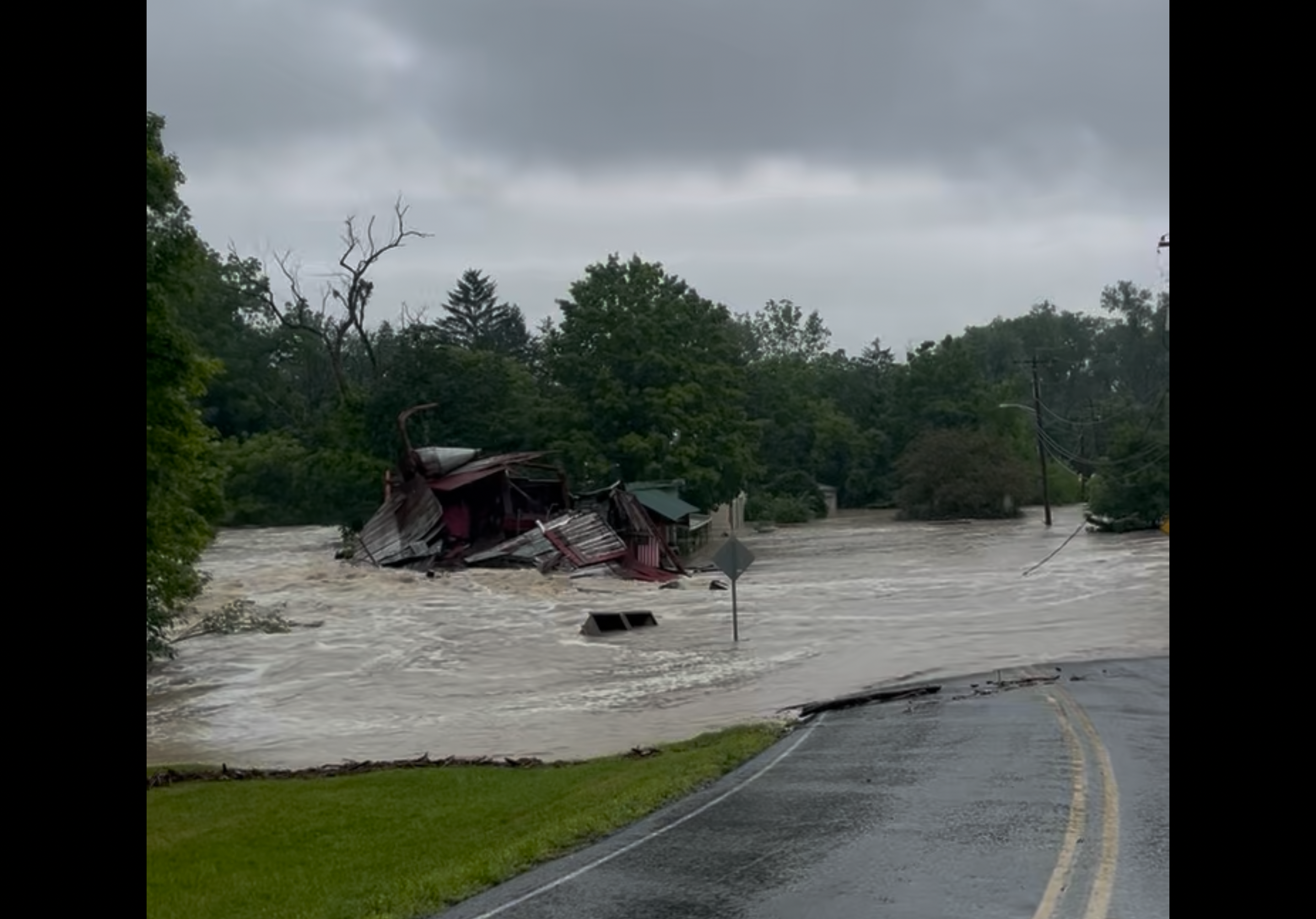 Supporting Laura Lee, After the Flood campaign photo, 6 of 8