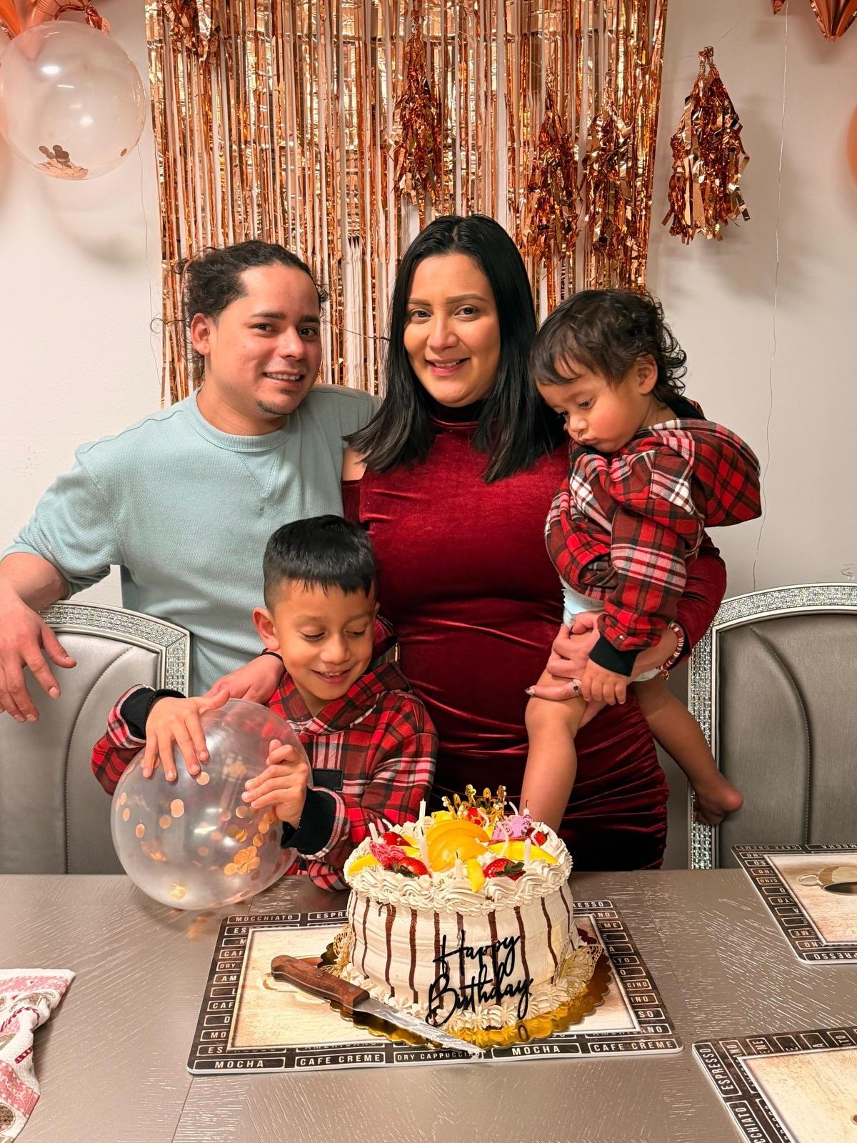 Help Diana Reunite Her Family campaign photo, 2 of 3