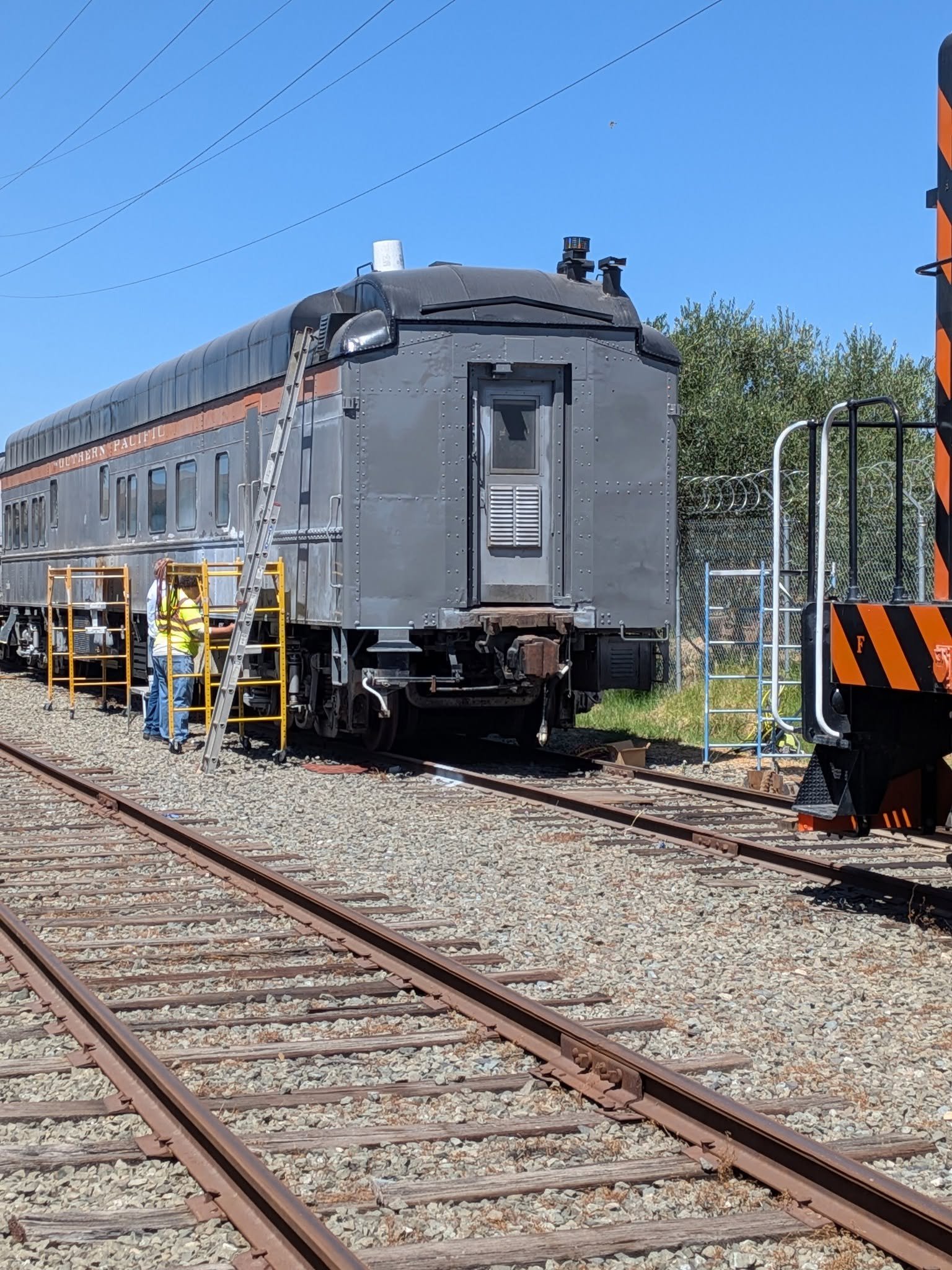 Help Paint SP Business Car #141 "Oakland" In Two Tone Gray campaign photo, 7 of 8