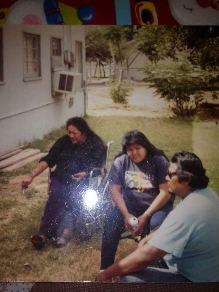 Help Laura & Family in crisis campaign photo, 2 of 4