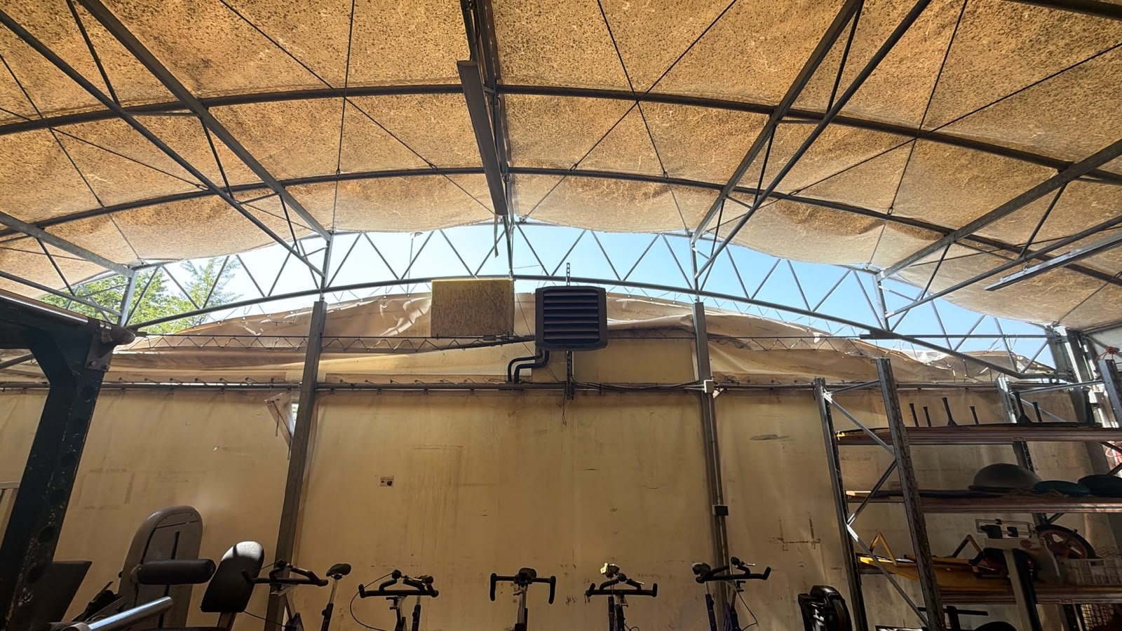 Gestione alla luce del sole. Ma in palestra ci serve il telo campaign photo, 2 of 7