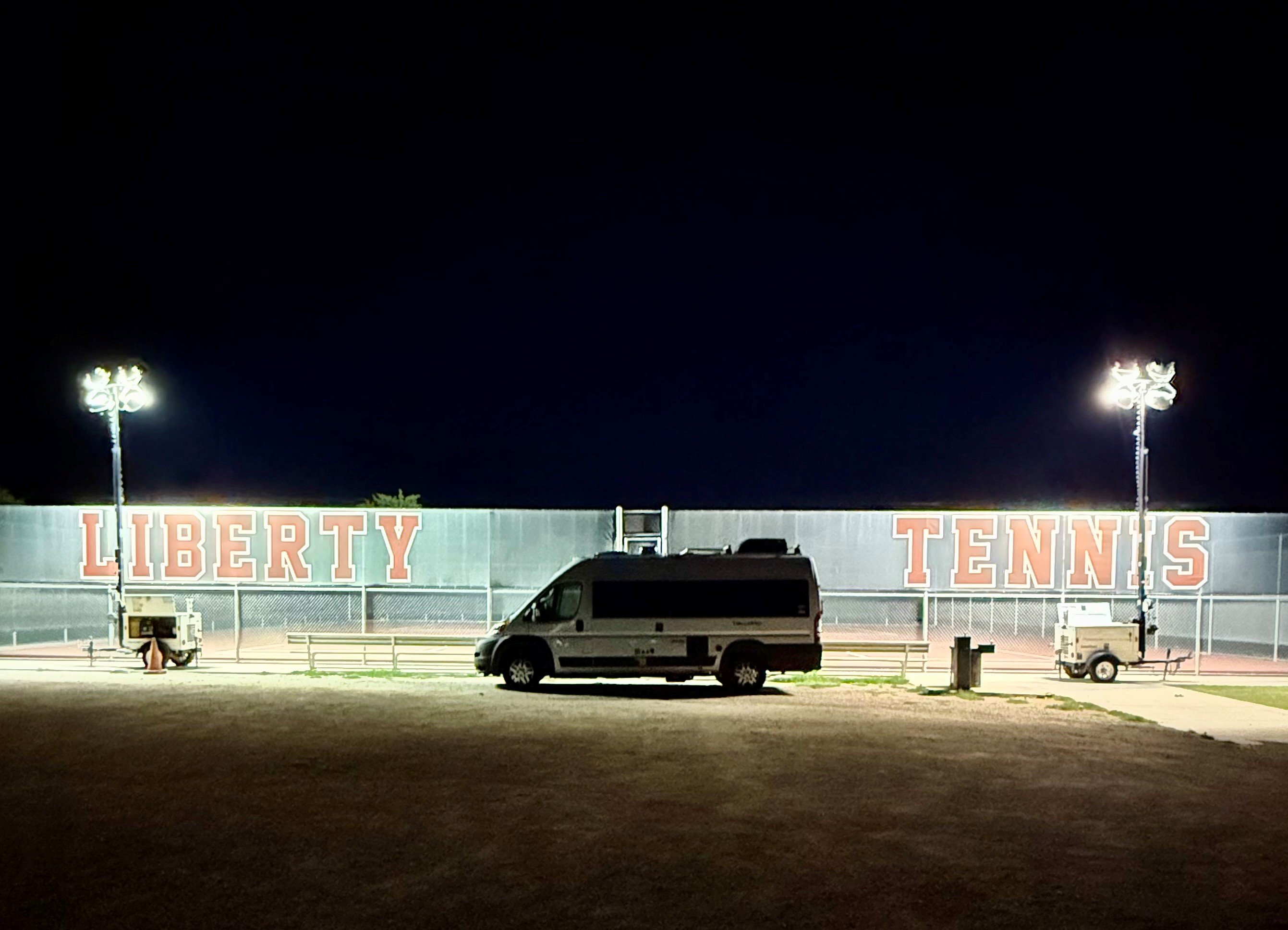 Foto van campagne Help Light Our Girls Tennis Courts, 7 van 8