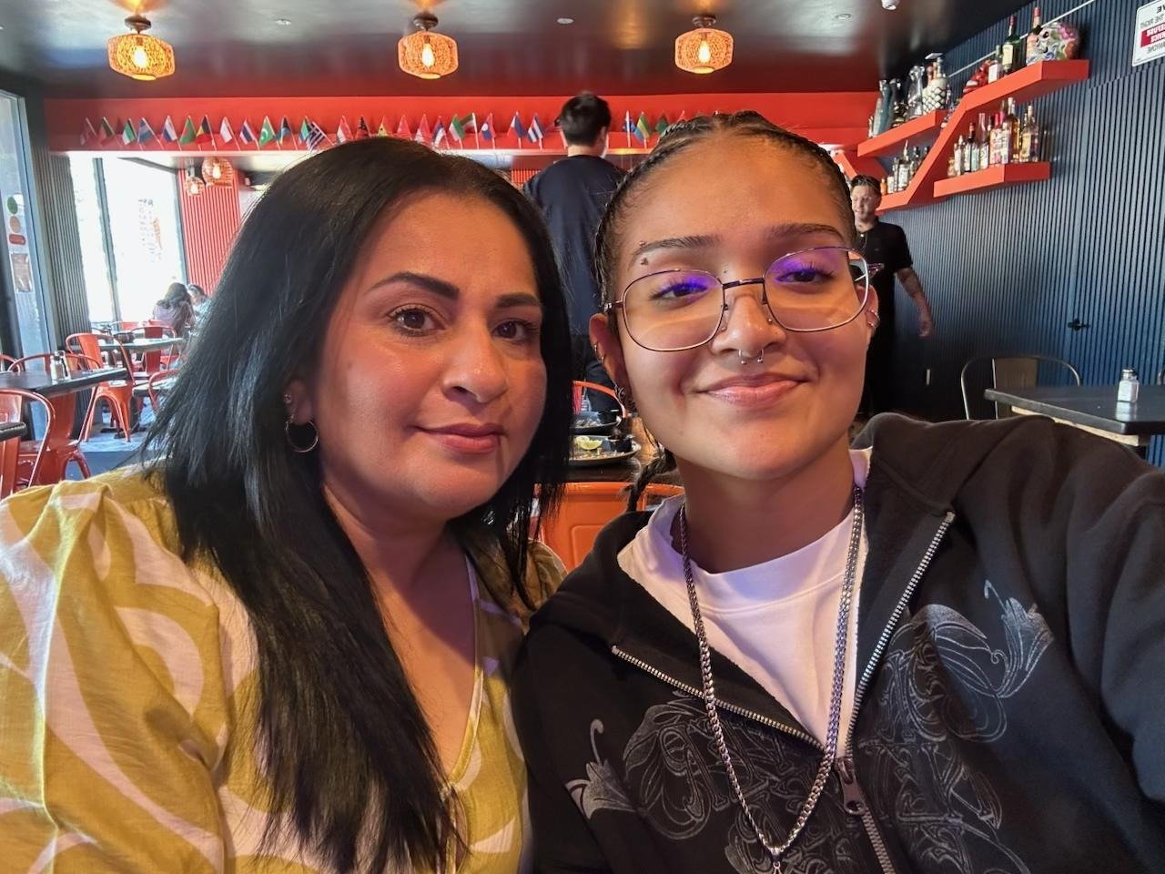 Help Dayana get a lawyer to prevent her deportation campaign photo, 4 of 8