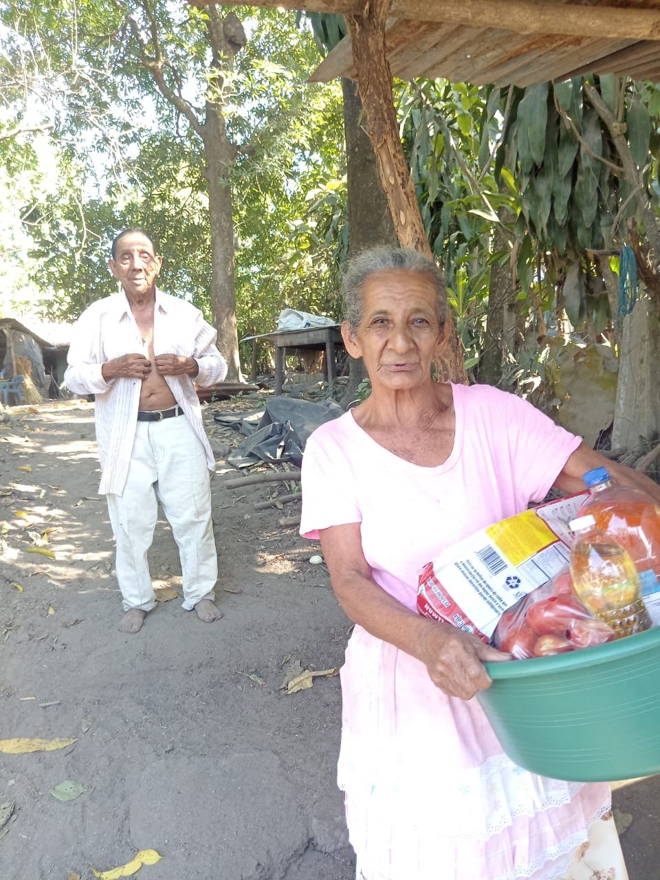 Canastas de Alimentos basicos para Adultos Mayores campaign photo, 6 of 8