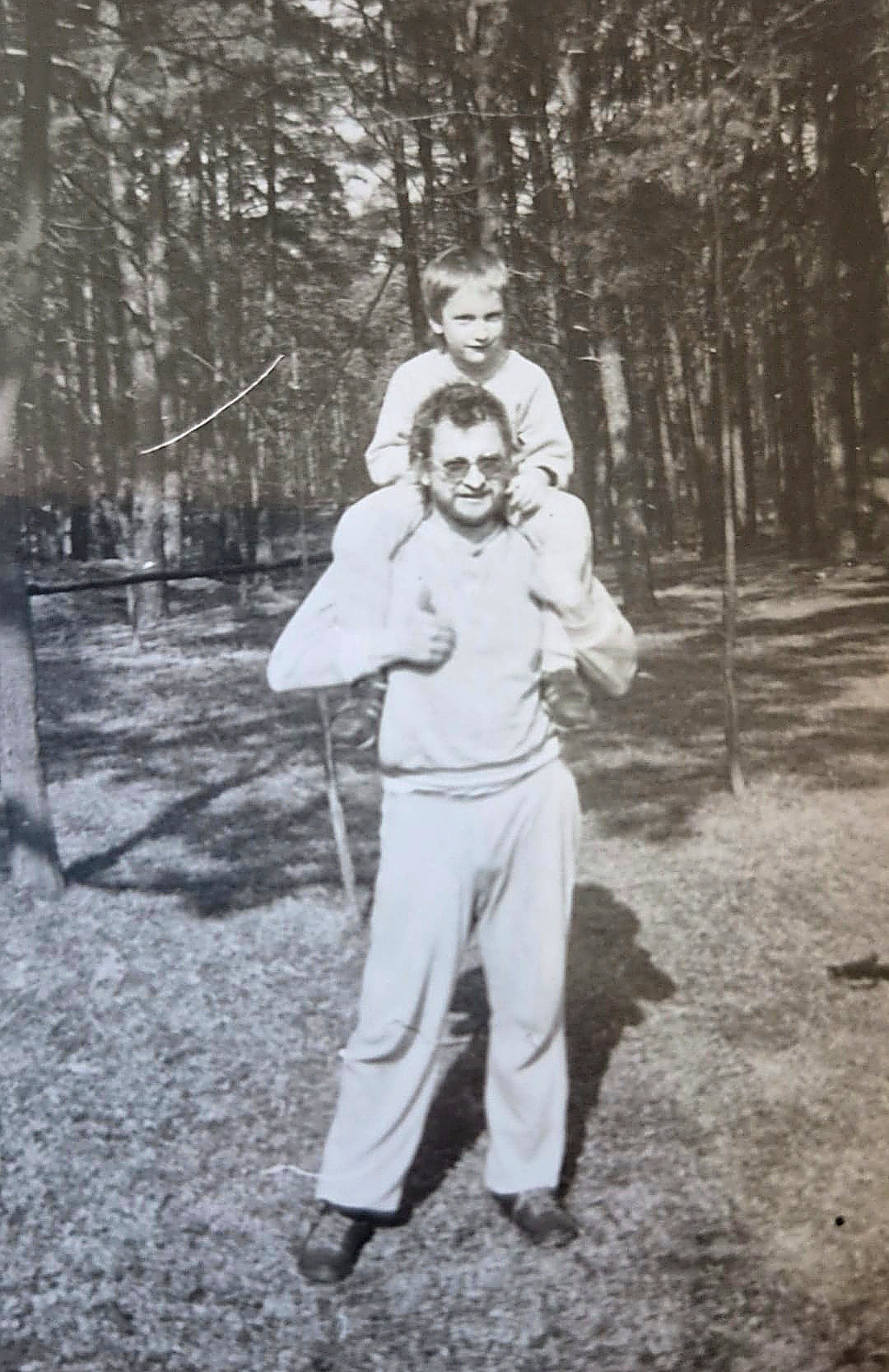 Help Bring Vladimir Moravec Home to Slovakia campaign photo, 2 of 4