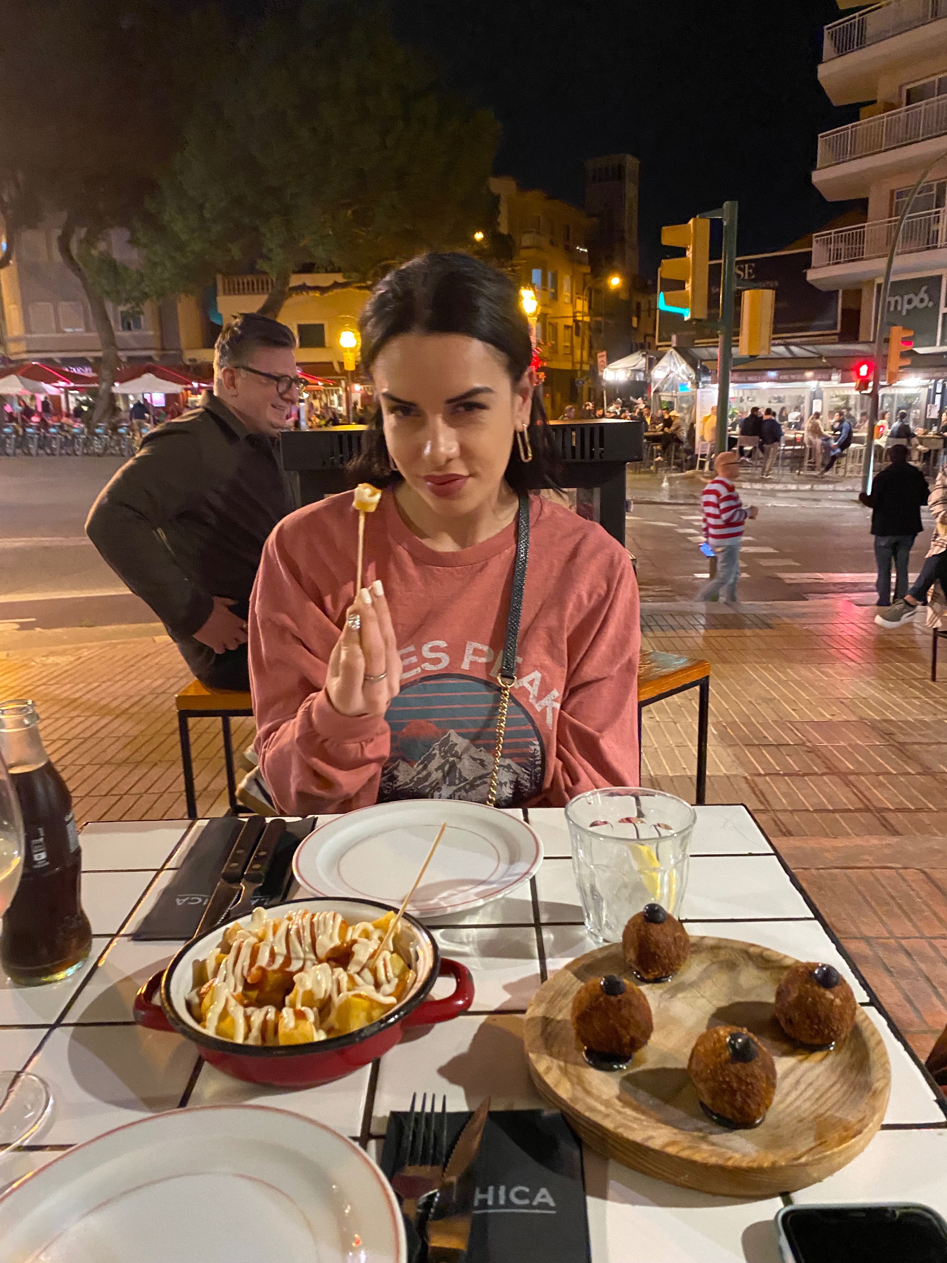 Simona campaign photo, 5 of 7