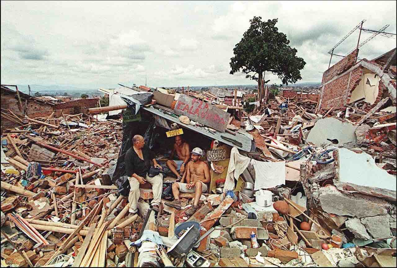 Urgent Aid for Colombia Earthquake Survivors campaign photo, 4 of 9