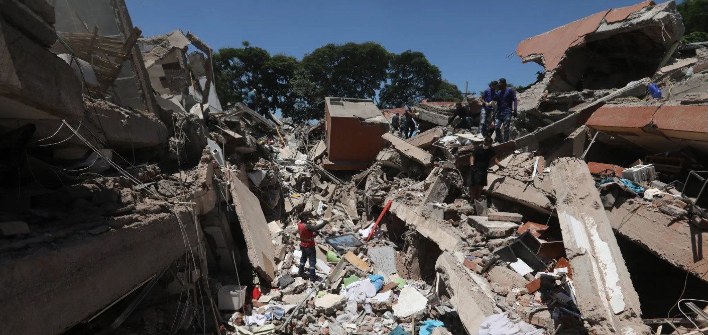 Unidos por Colombia: Ayudemos a las Víctimas del Terremoto campaign photo, 2 of 7