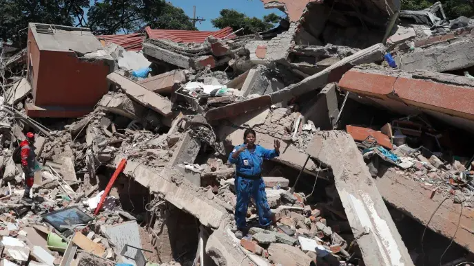 Help Cali, Colombia Rebuild After the Earthquake campaign photo, 5 of 6