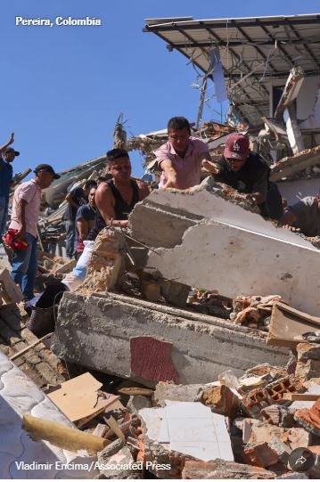 Helping Families Recover: Colombia Earthquake campaign photo, 7 of 8