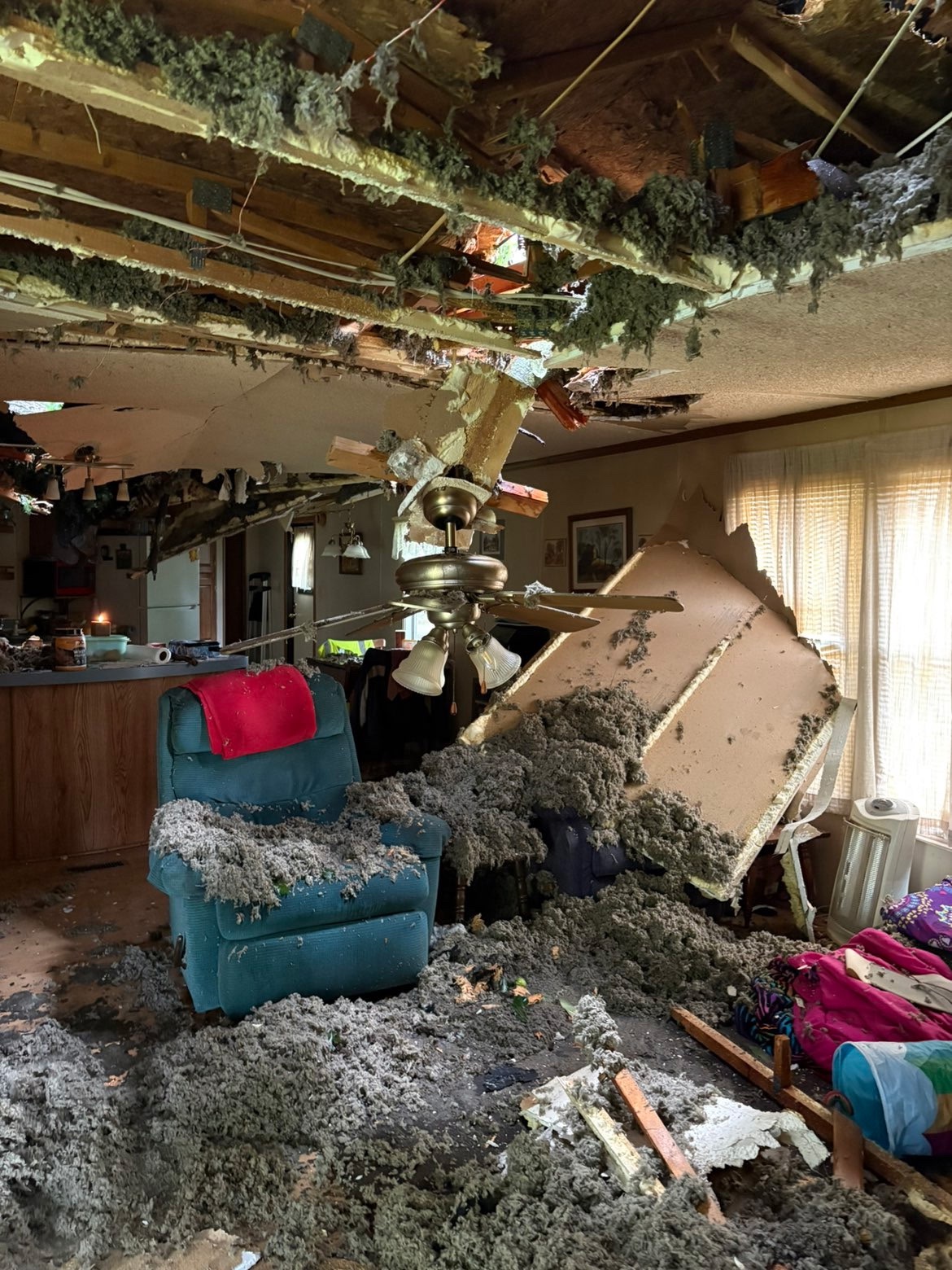Support for Dad and Sister After Tornado campaign photo, 2 of 8