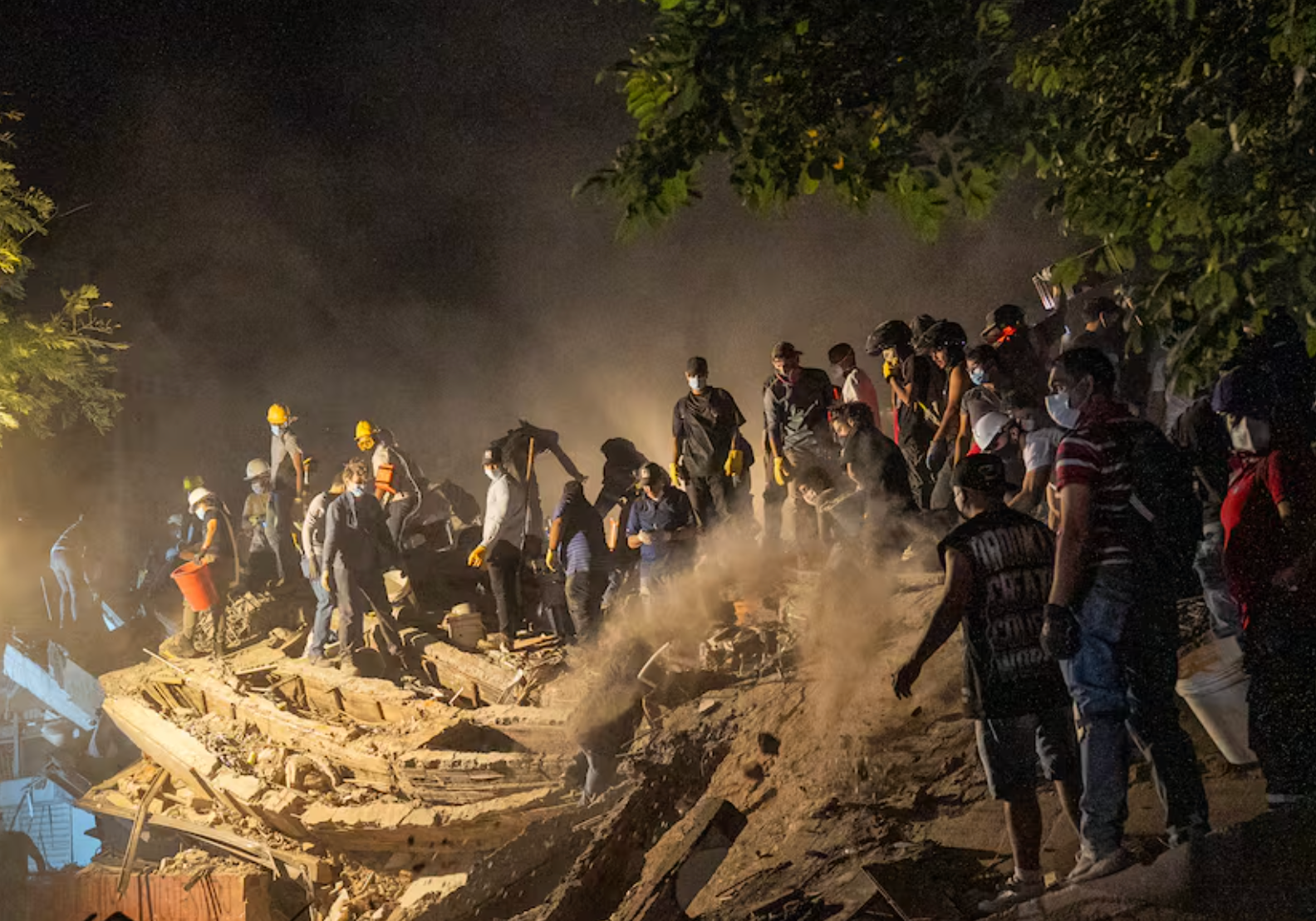 SOS Colombia: Direct Earthquake Relief Fund campaign photo, 2 of 8