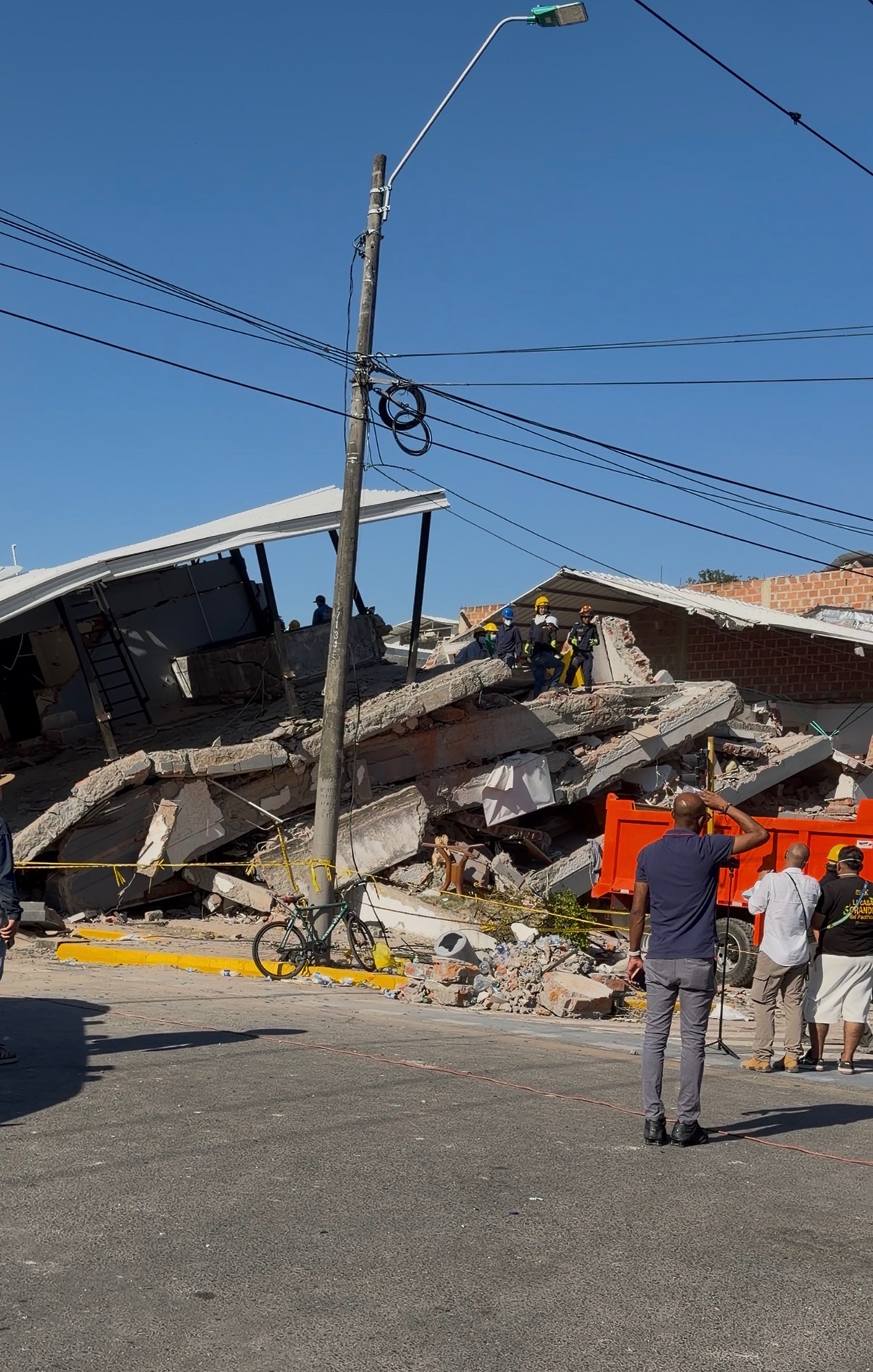 Help Cali Families After the Earthquake campaign photo, 4 of 8