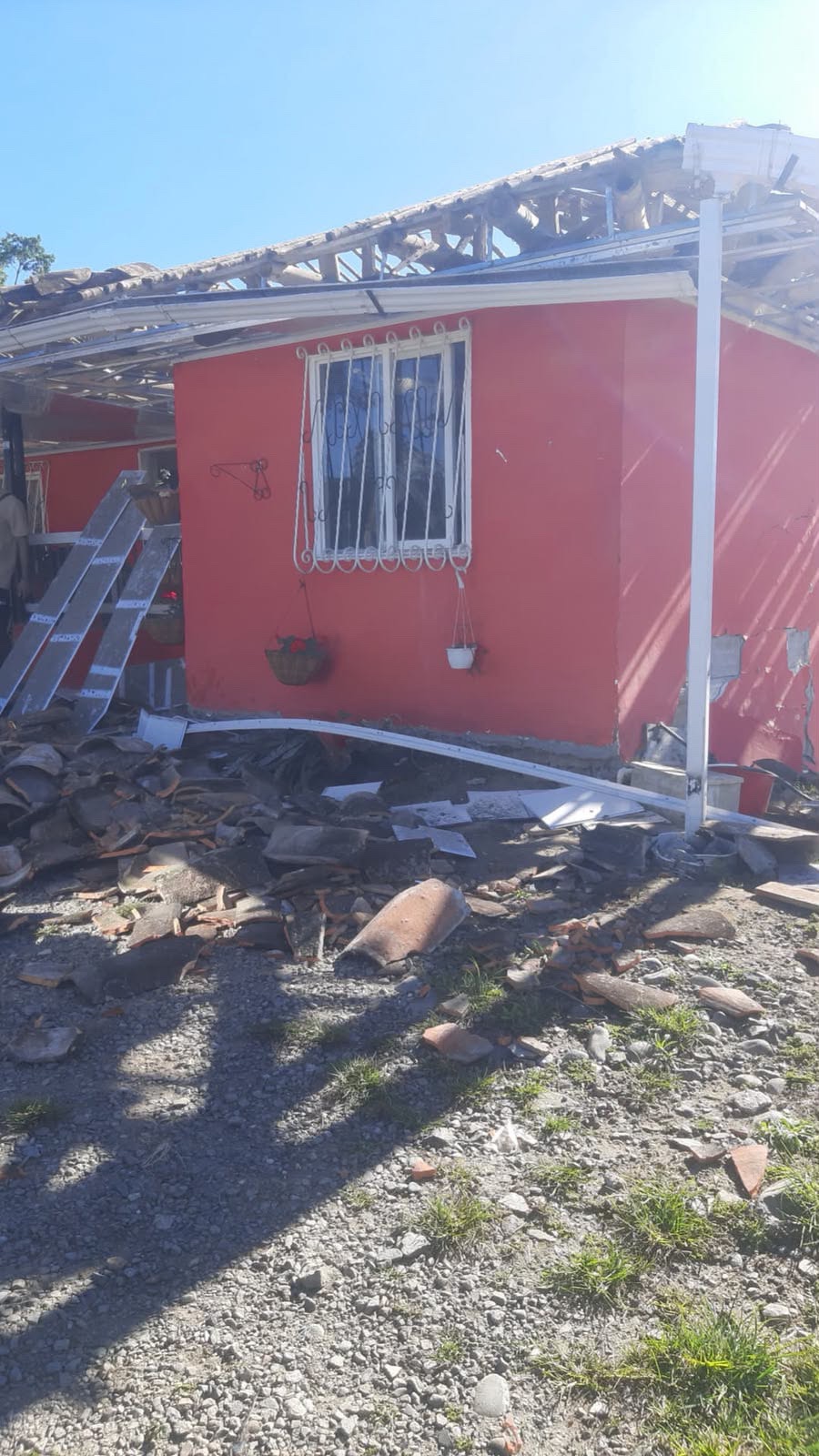 Help Colombia Families Recover from the Earthquake campaign photo, 4 of 4