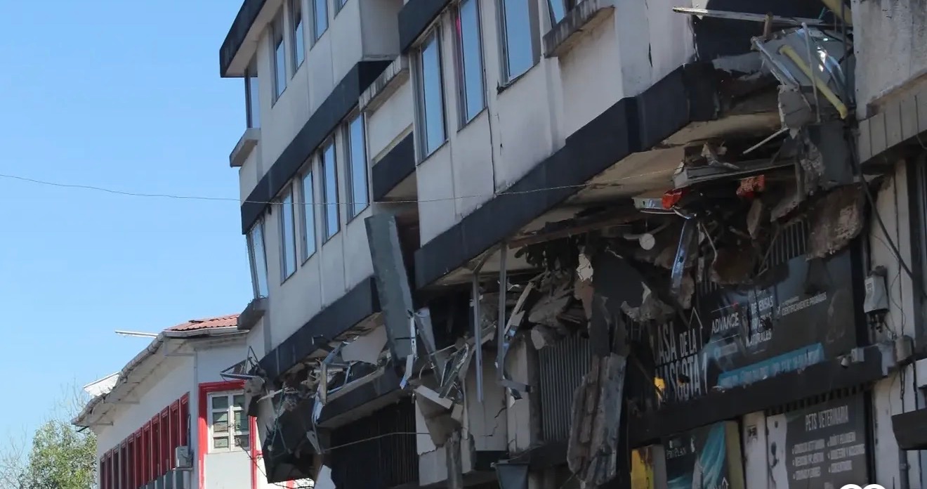 Help My Hometown Pereira, Colombia After the Earthquake campaign photo, 2 of 8