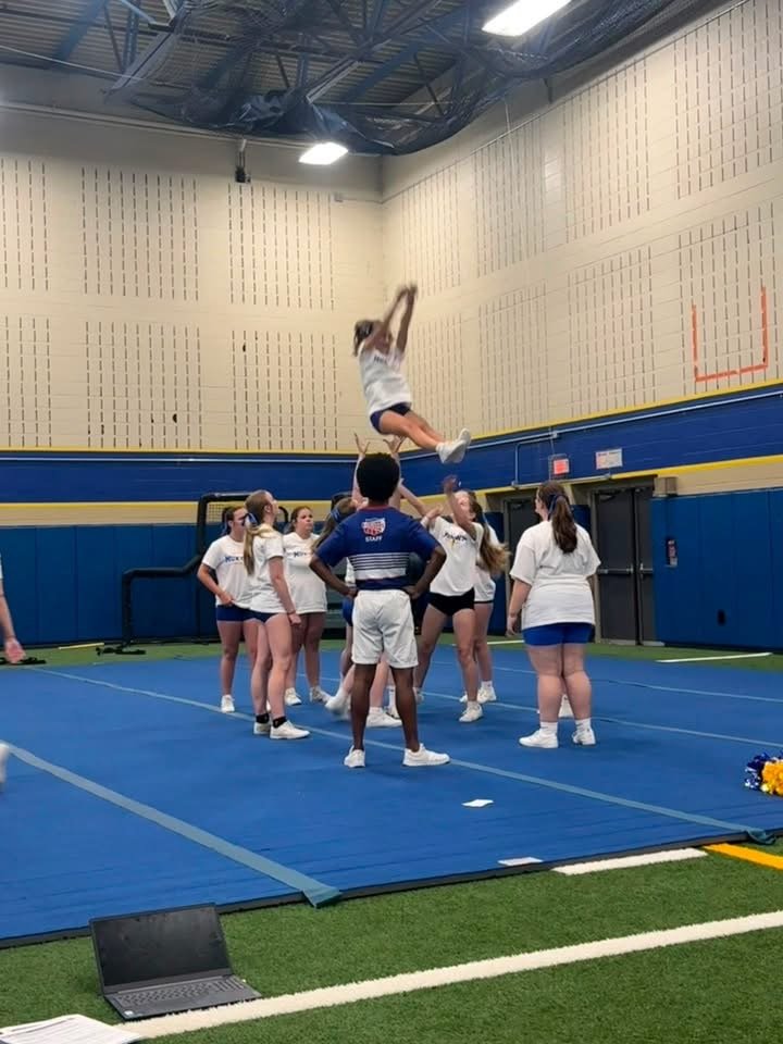 Send Wisconsin Cheerleaders to Pearl Harbor Parade campaign photo, 6 of 8