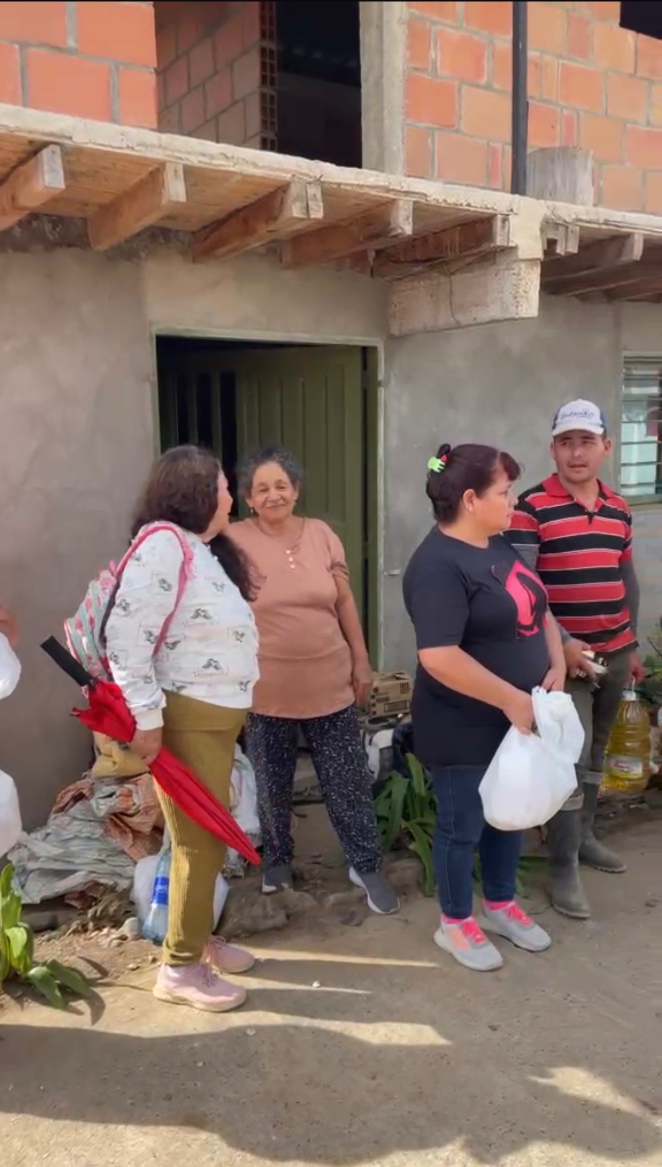 Help Small Communities Affected by the Colombia Disaster campaign photo, 7 of 8