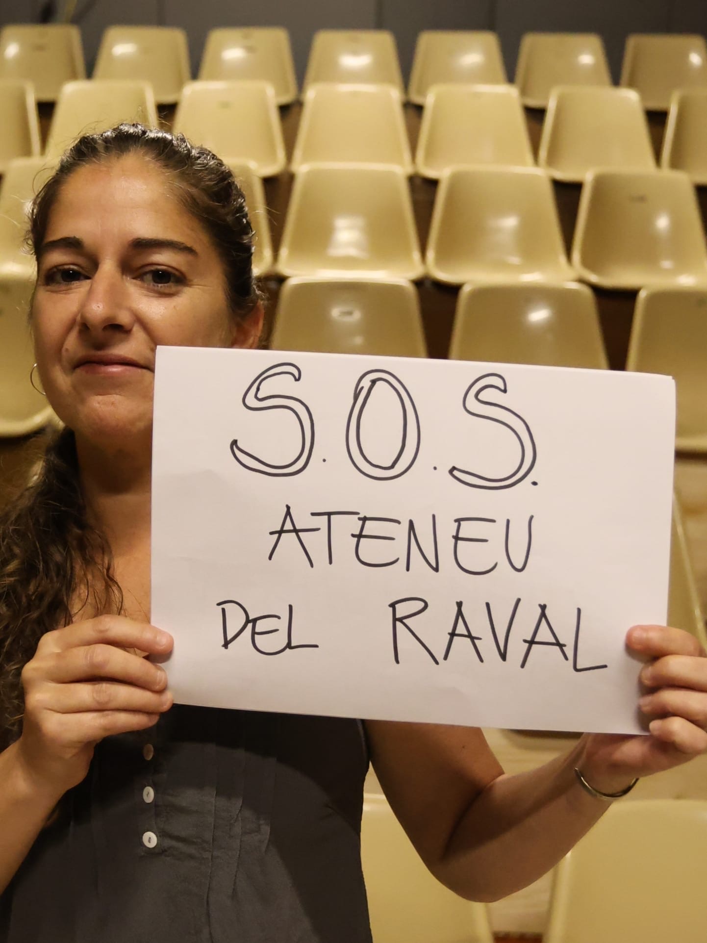 Entre todas, salvamos al Ateneu del Raval campaign photo, 2 of 8