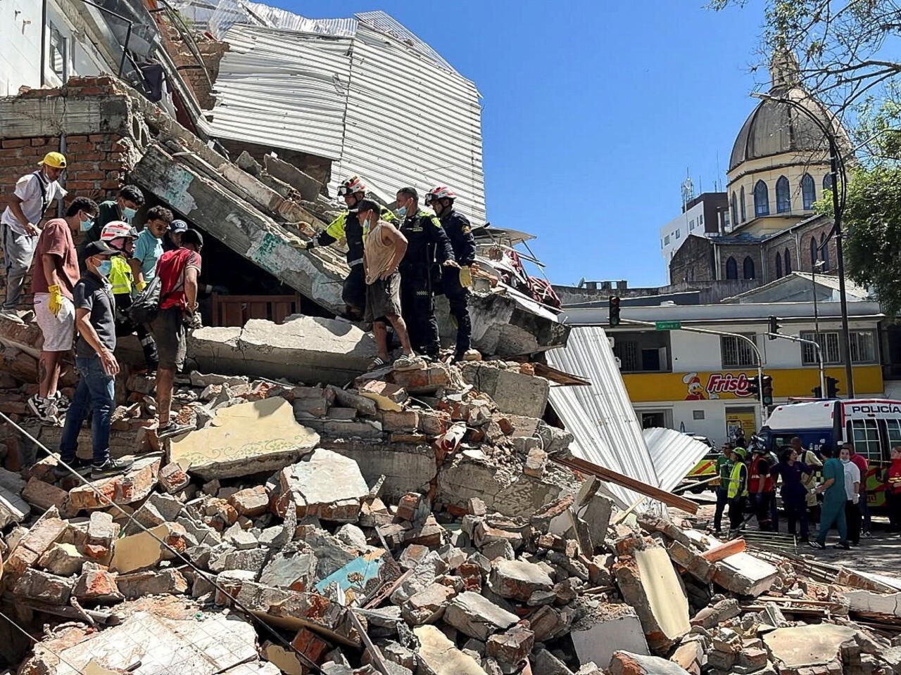 Help Colombia Rebuild campaign photo, 6 of 7