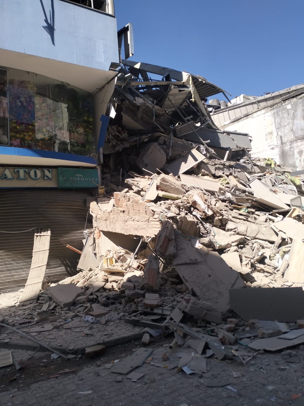 Help Our Family Rebuild in Santa Rosa de Cabal - Risaralda campaign photo, 7 of 8