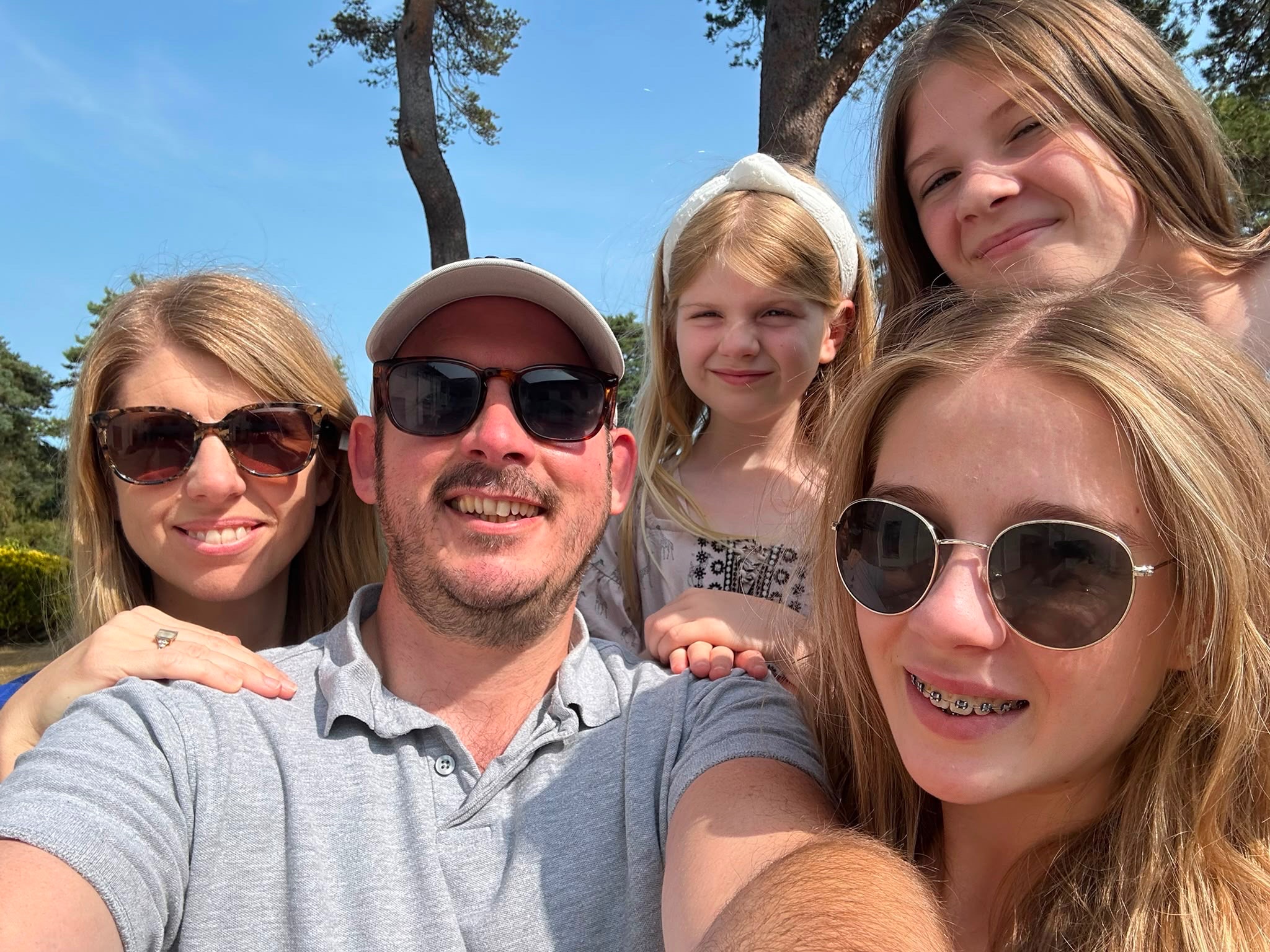 Help Hollie fight for more time with her family campaign photo, 4 of 8